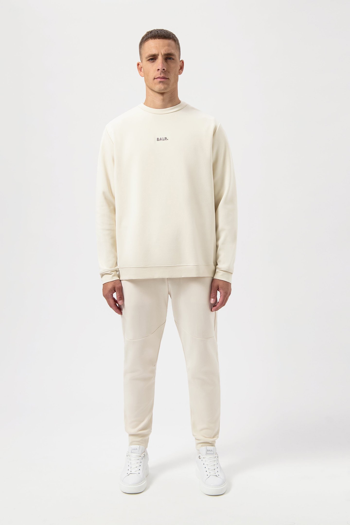 Q-SERIES REGULAR FIT CREWNECK WHITE SWAN 1