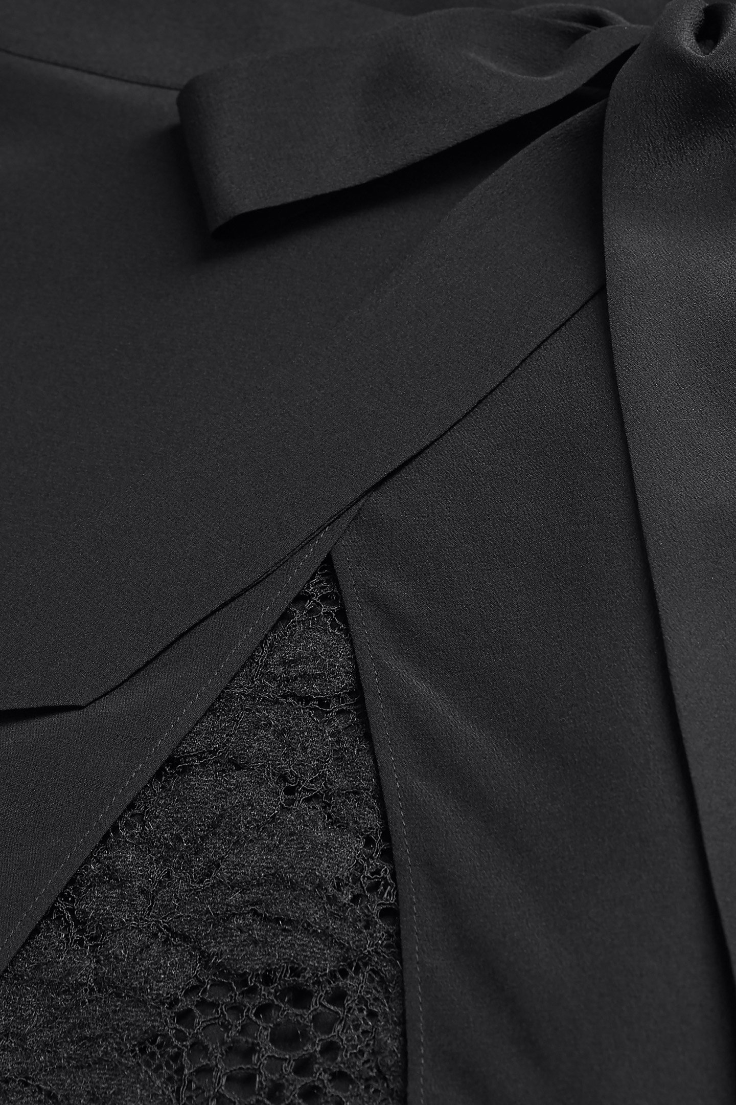 SHORT DRESS WITH LONG SLEEVES AND LACE SKIRT BLACK 7