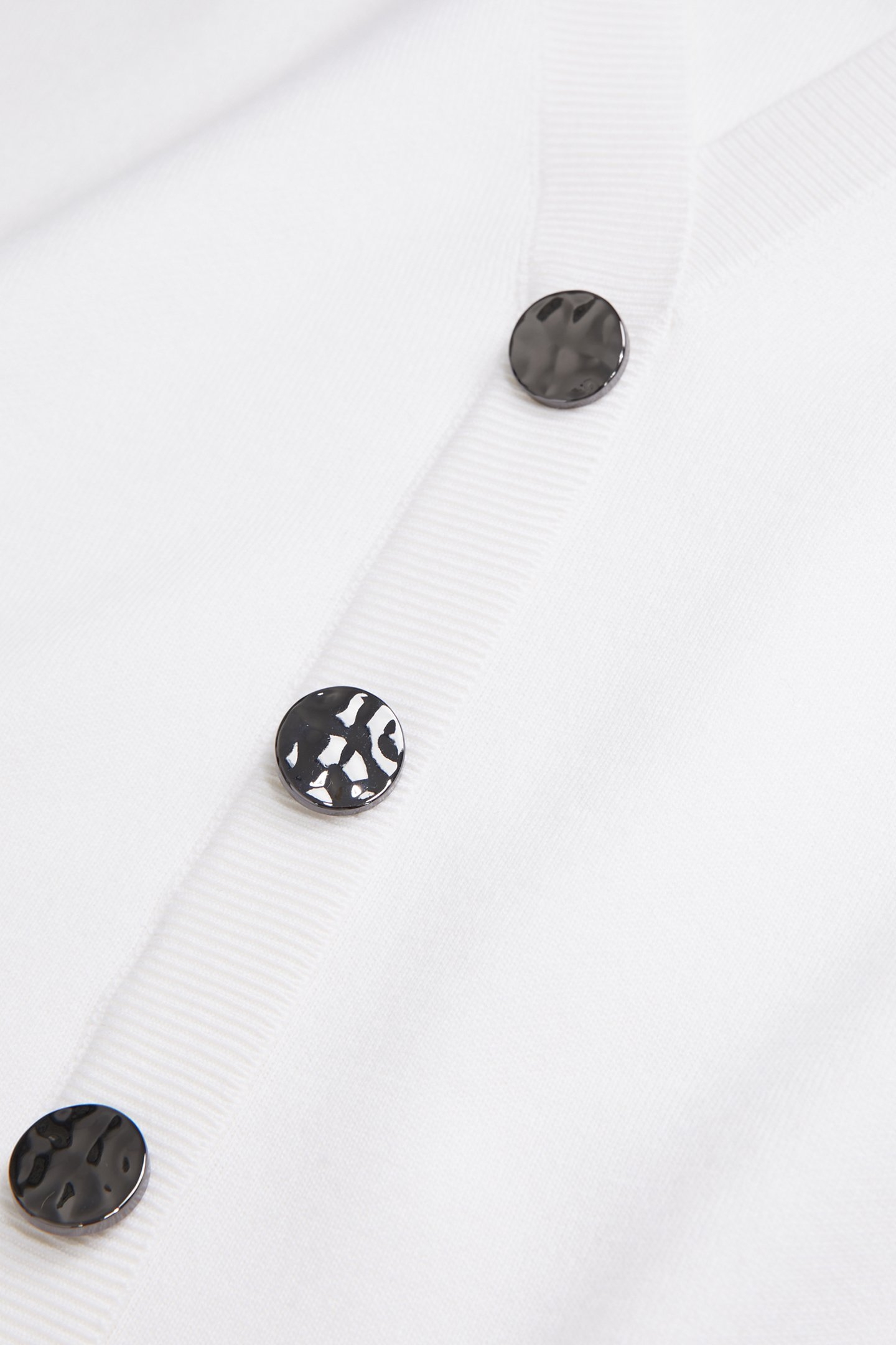 SWEATER WITH FAKE BUTTONS ON THE BACK ECRU 8