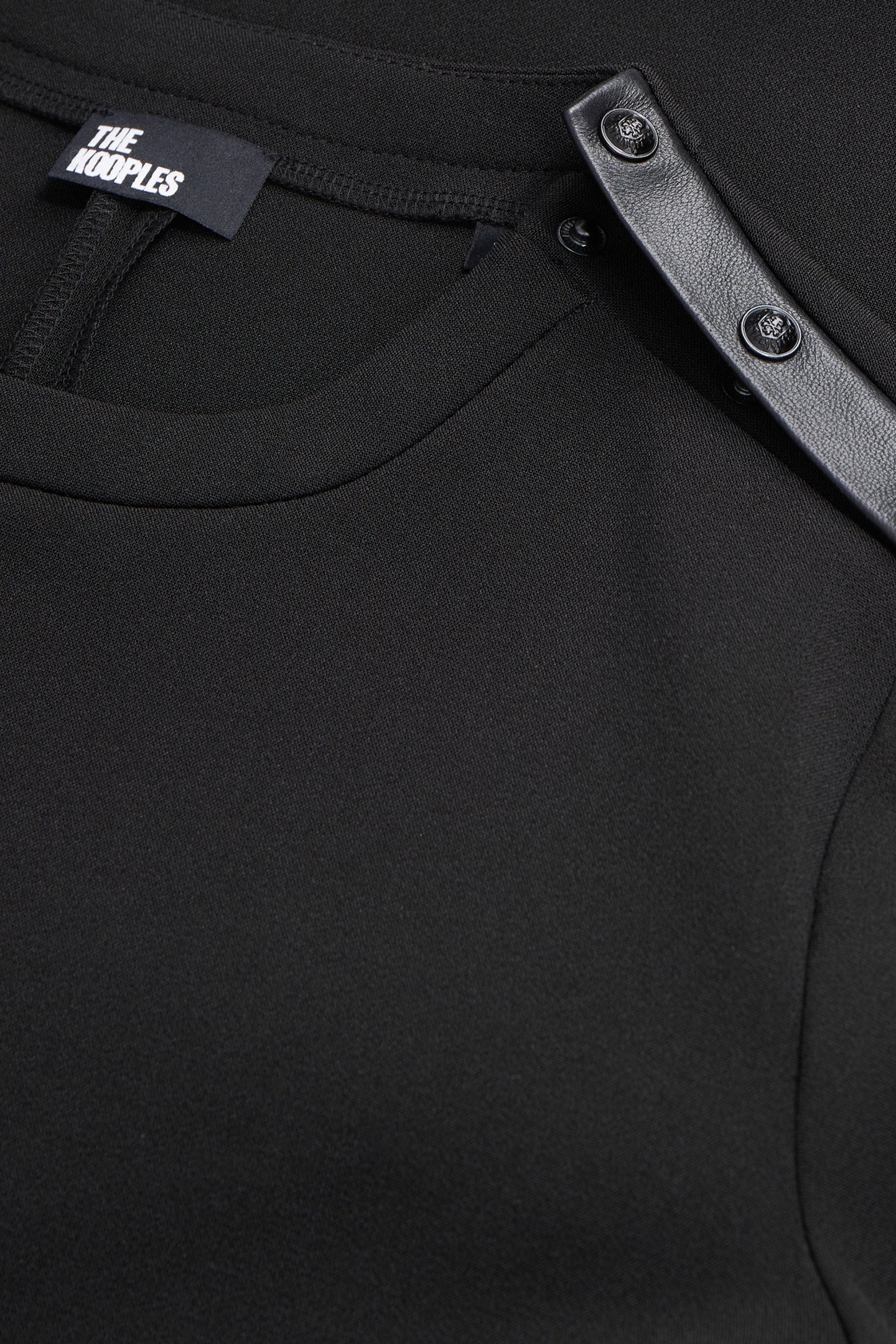 SHORT DRESS ML SHOULDER SNAPS BLACK 6