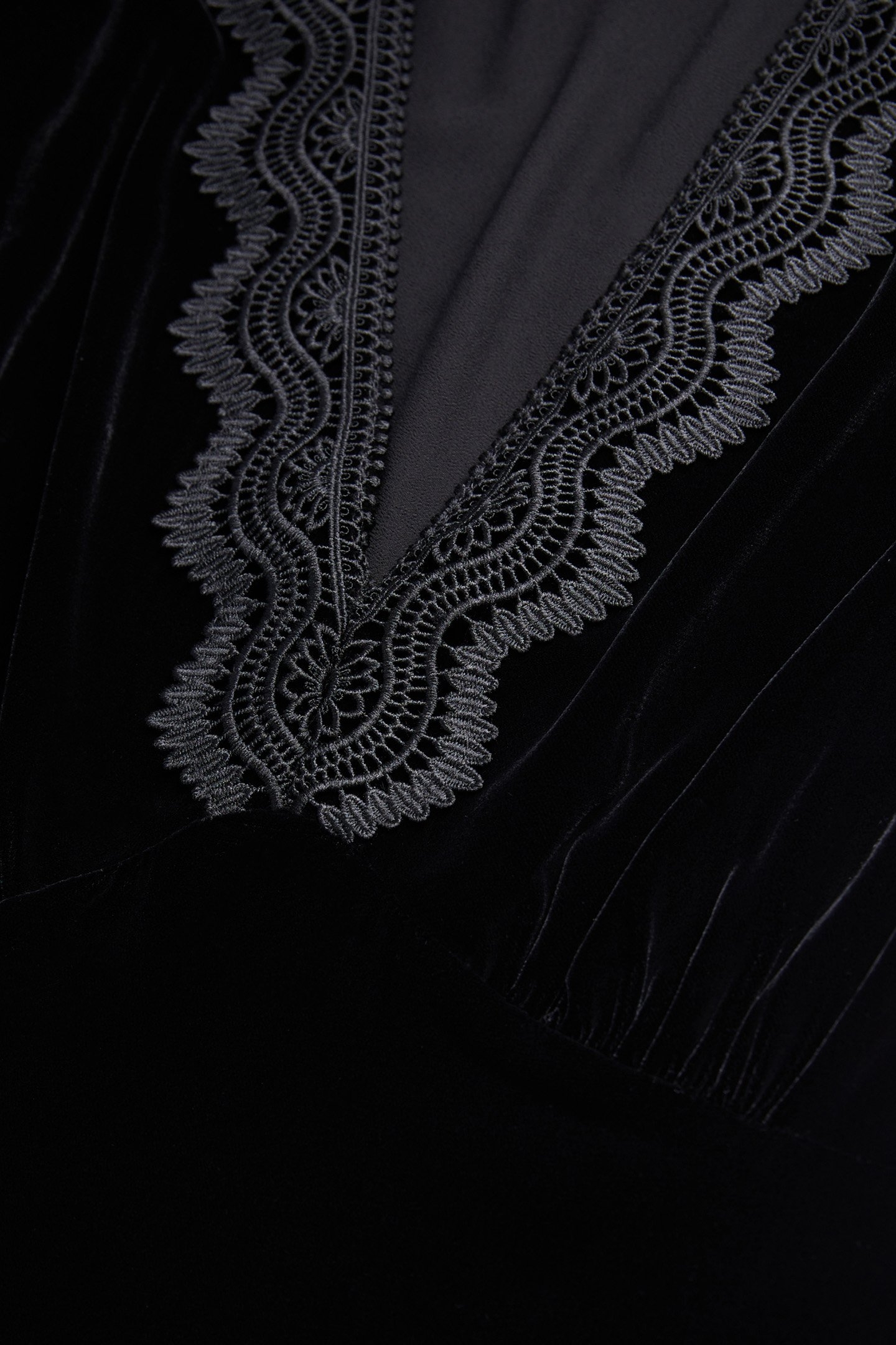 3/4 SLEEVE SHORT DRESS WITH V-NECKLINE BLACK 5