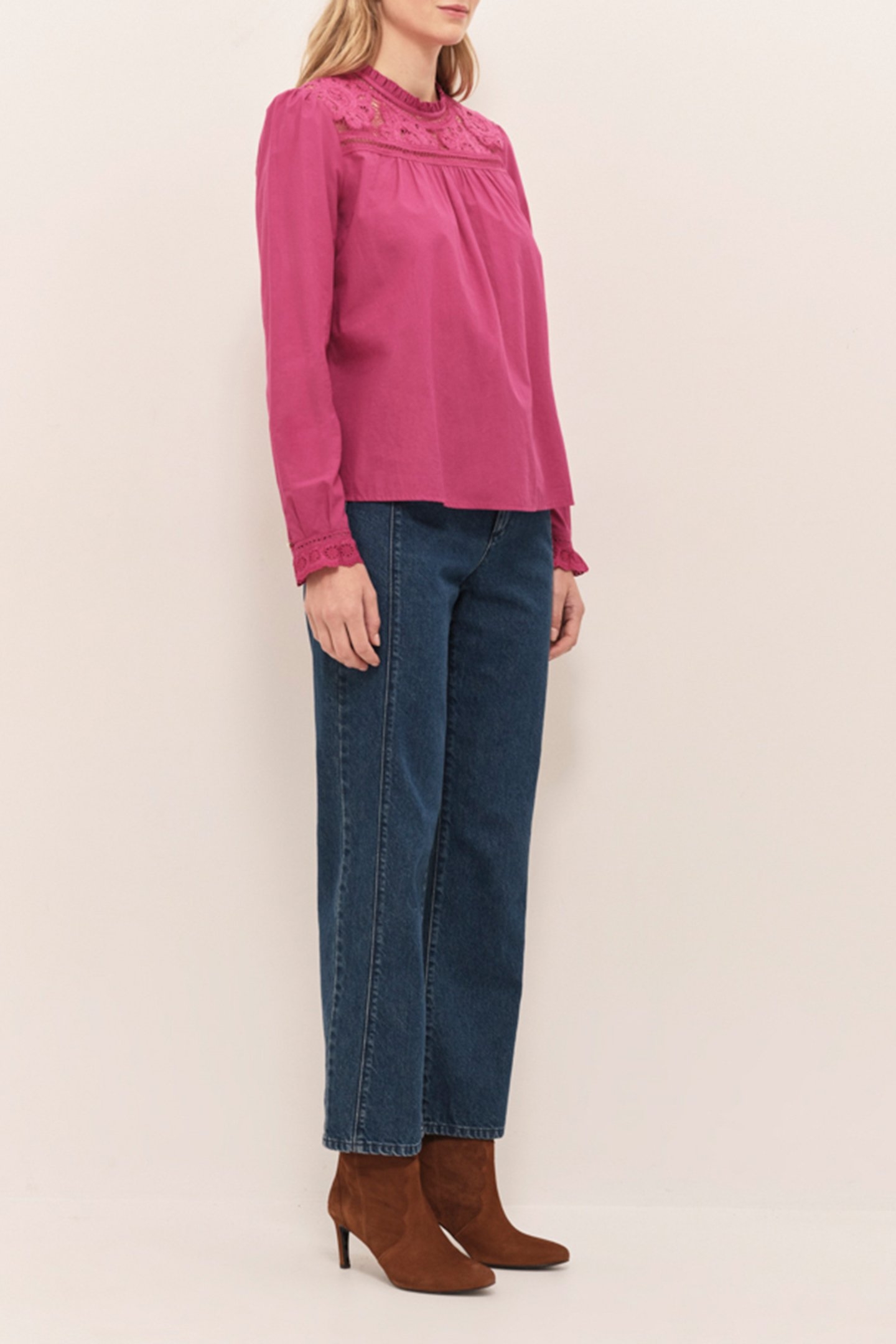 CRISTAL - FUCHSIA BLOUSE WITH RUFFLED COLLAR AND LACE 3