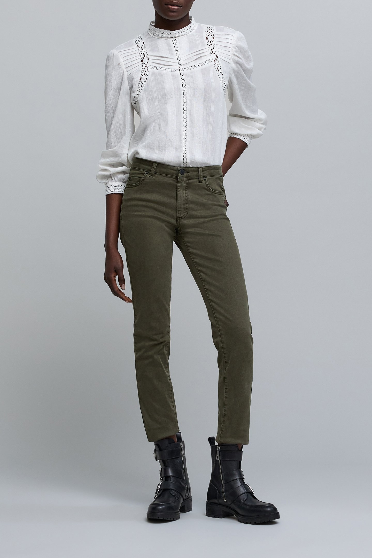 OFF-WHITE BLOUSE WITH PLEATS AND LACE DETAILS 'S 1