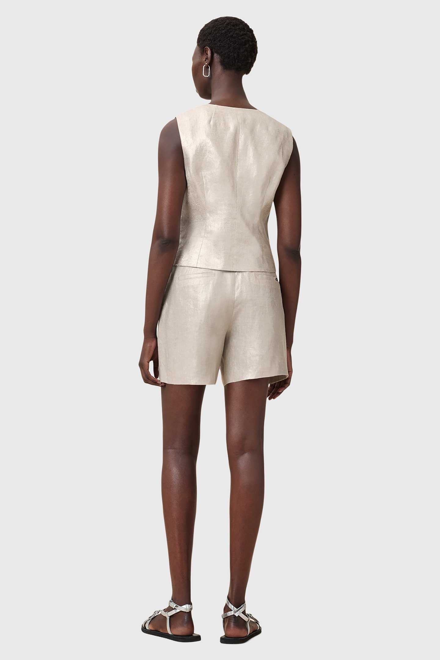 AVERIE SHORT SILVER GREY 4