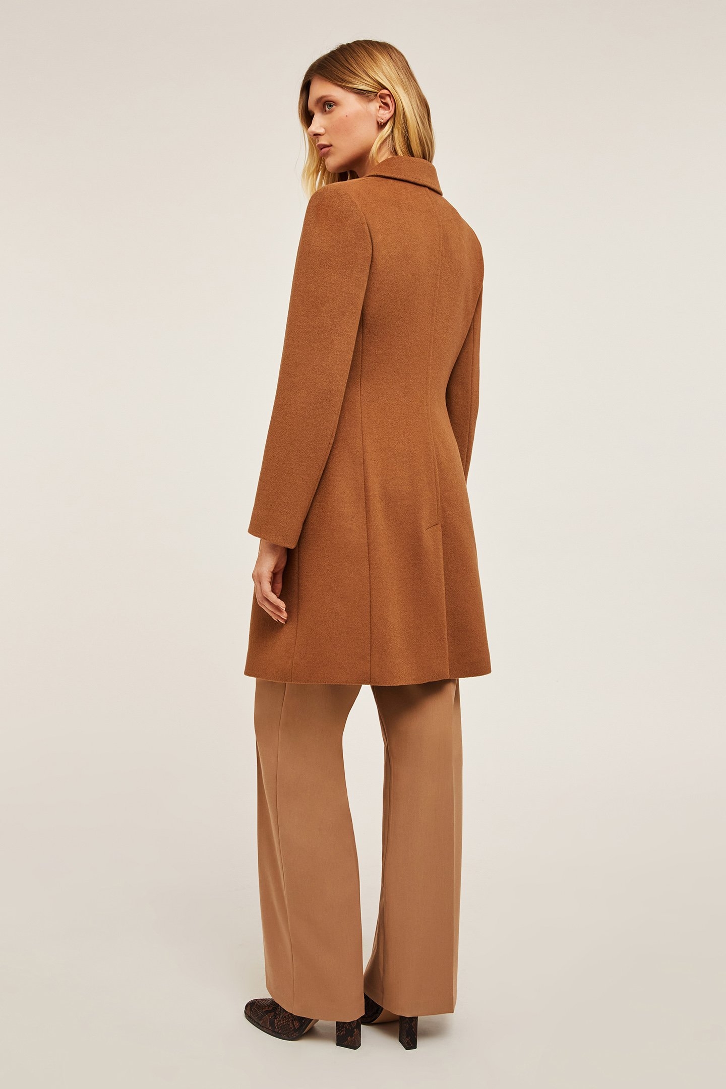 SINGLE-BREASTED SLIM FIT COAT BEIGE 2