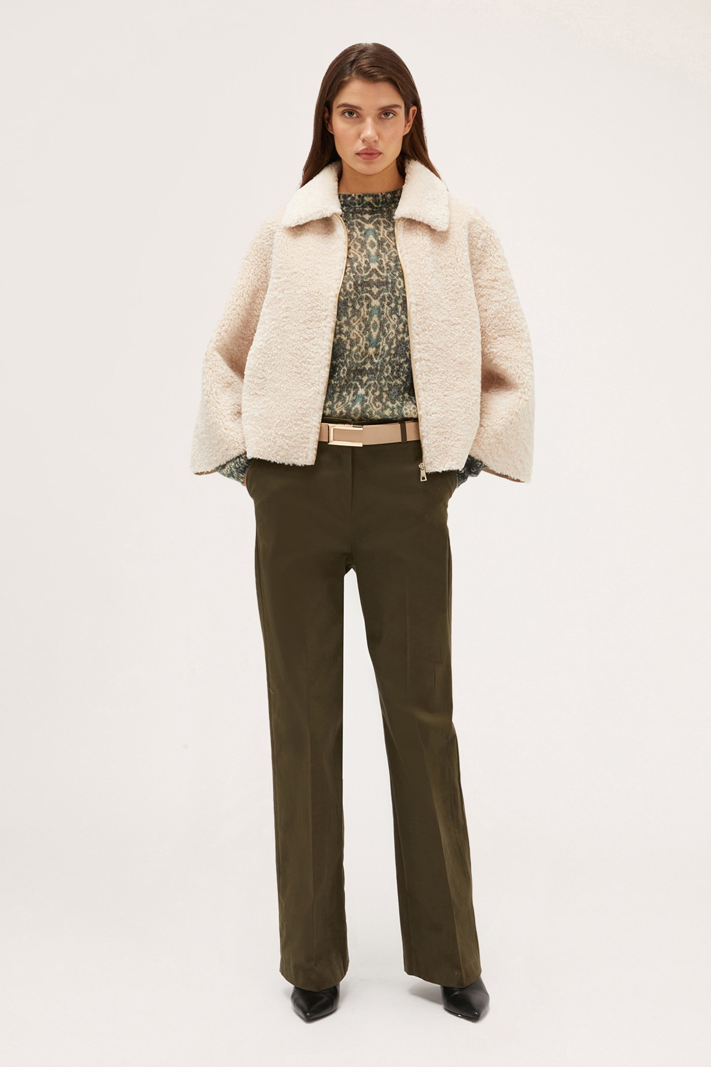 TEDDY CAPE WITH ZIP WHITE 3