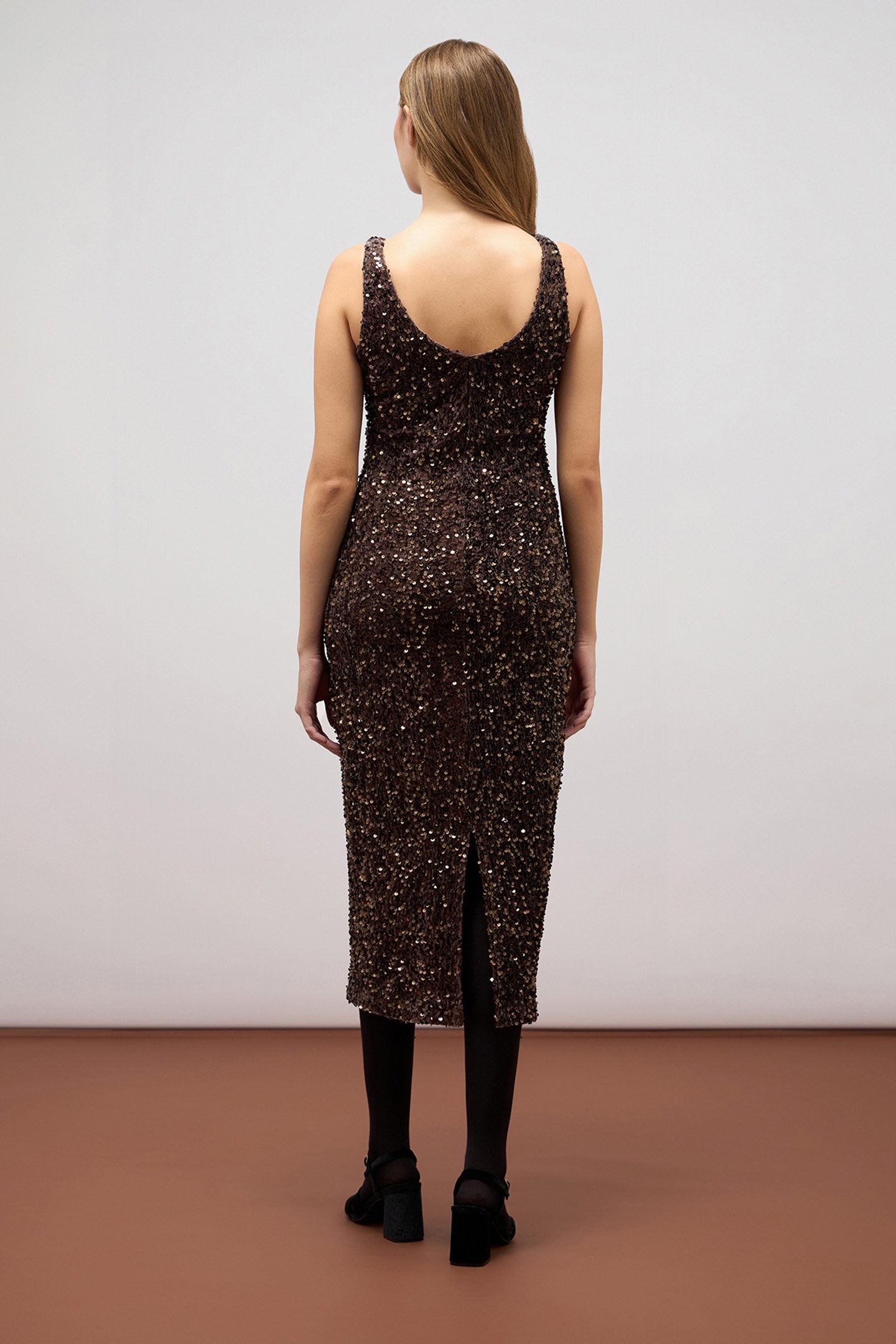 VELVET AND SEQUIN DRESS BROWN 2