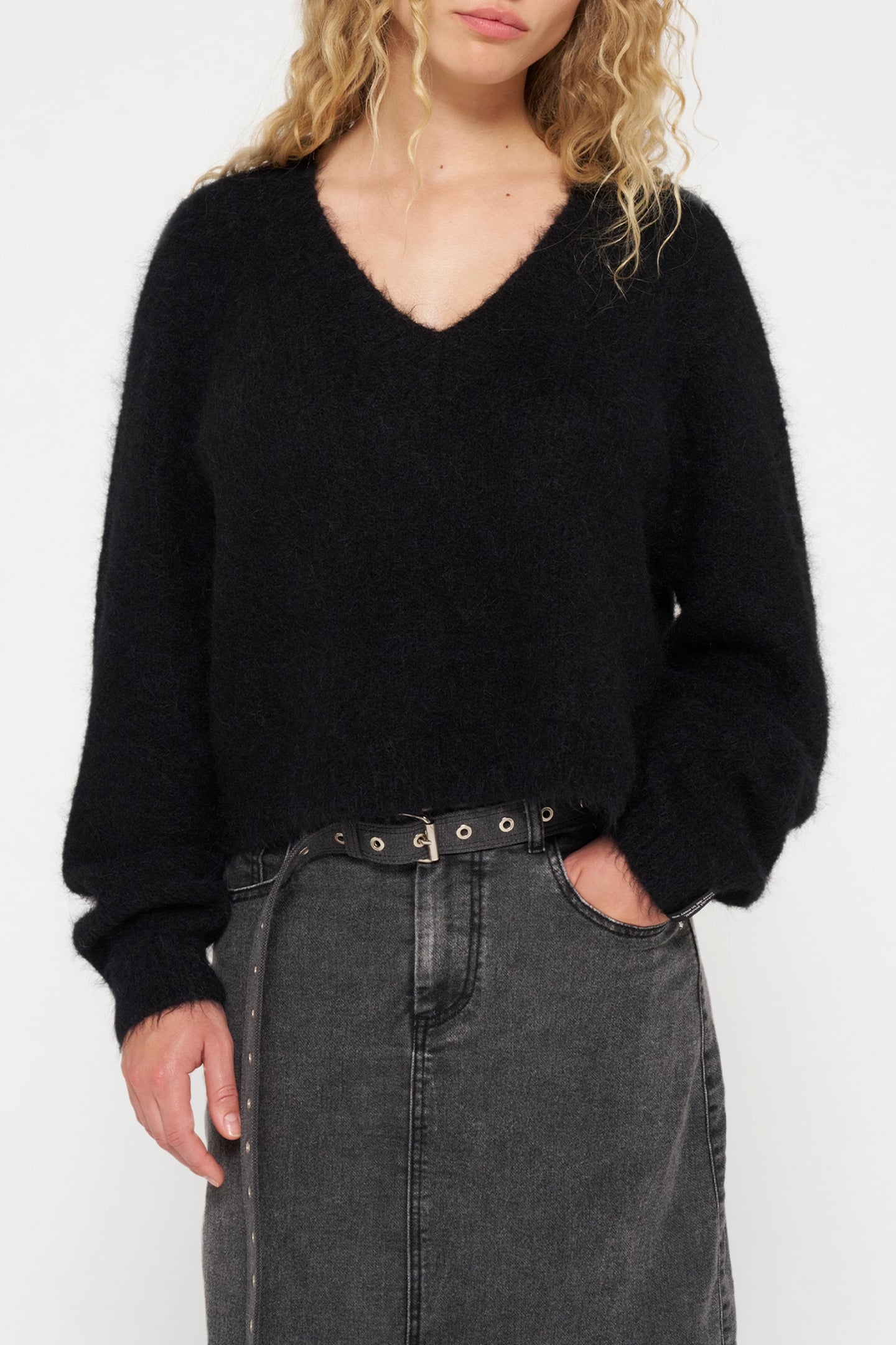 CROPPED V-NECK SWEATER KNIT BLACK 1
