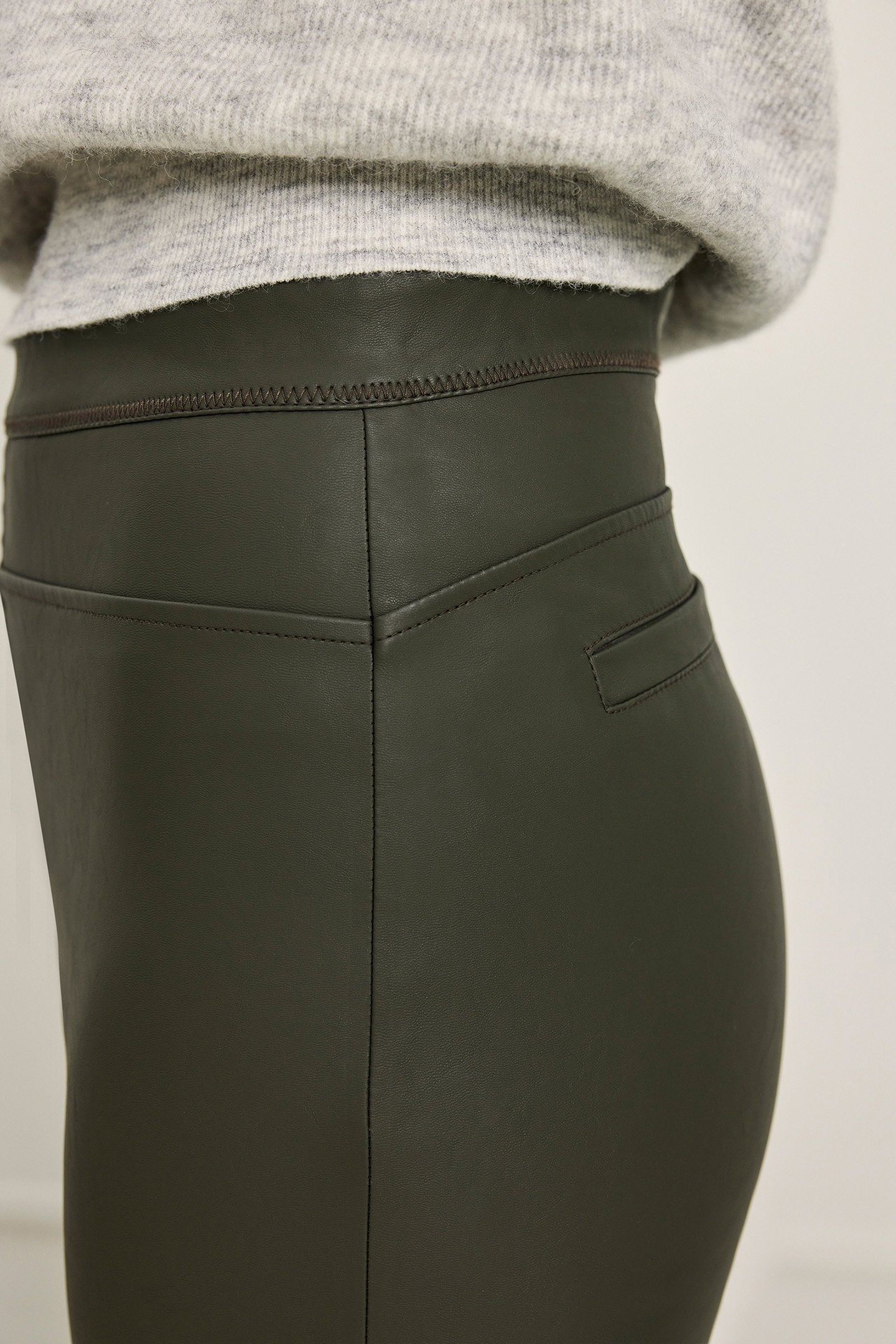 AMBER PANTS DUFFLE GREEN 5