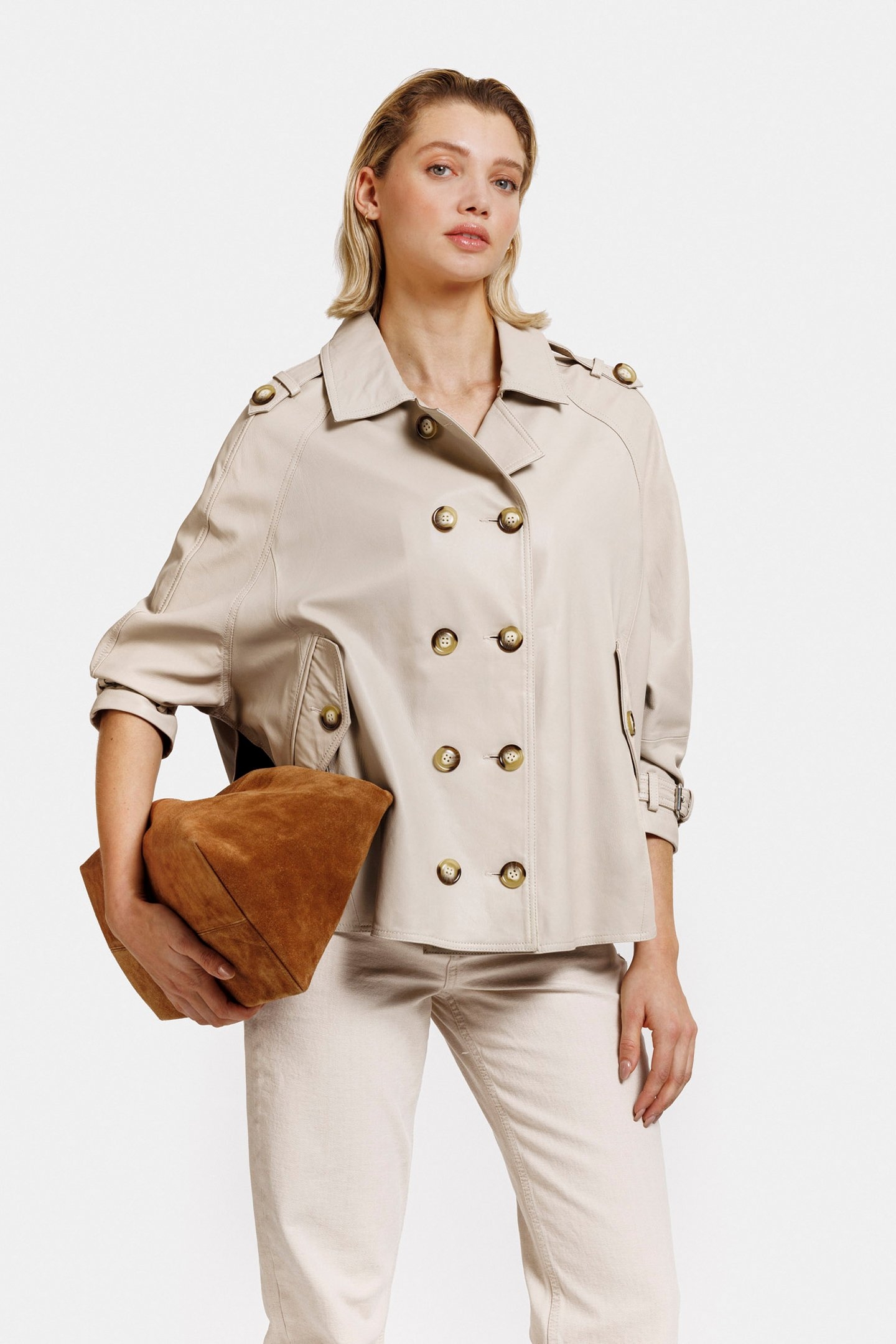 BIBI BLOUSE ALMOND 1