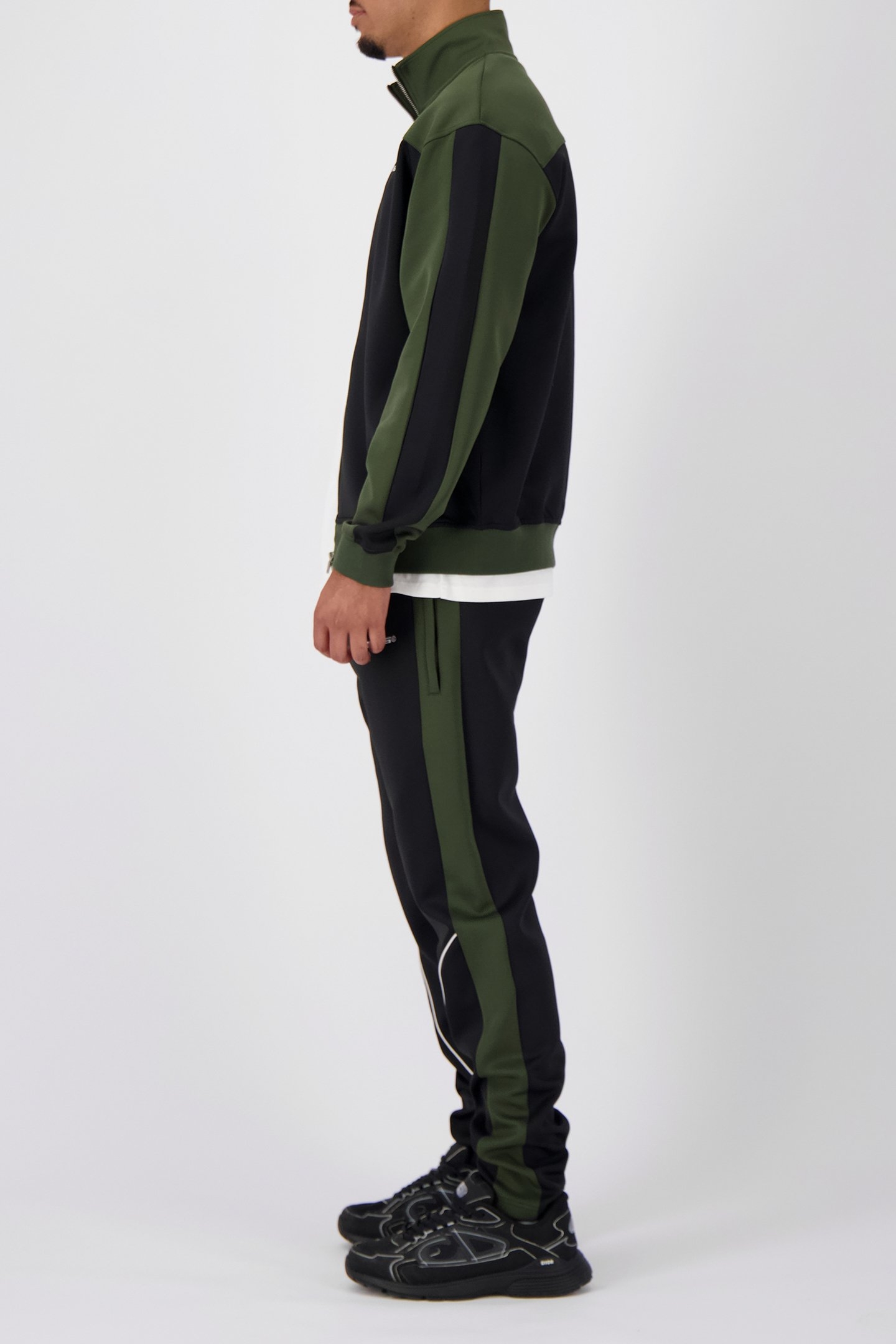 PANEL-V2 TRACKTOP MOSS GREEN 5