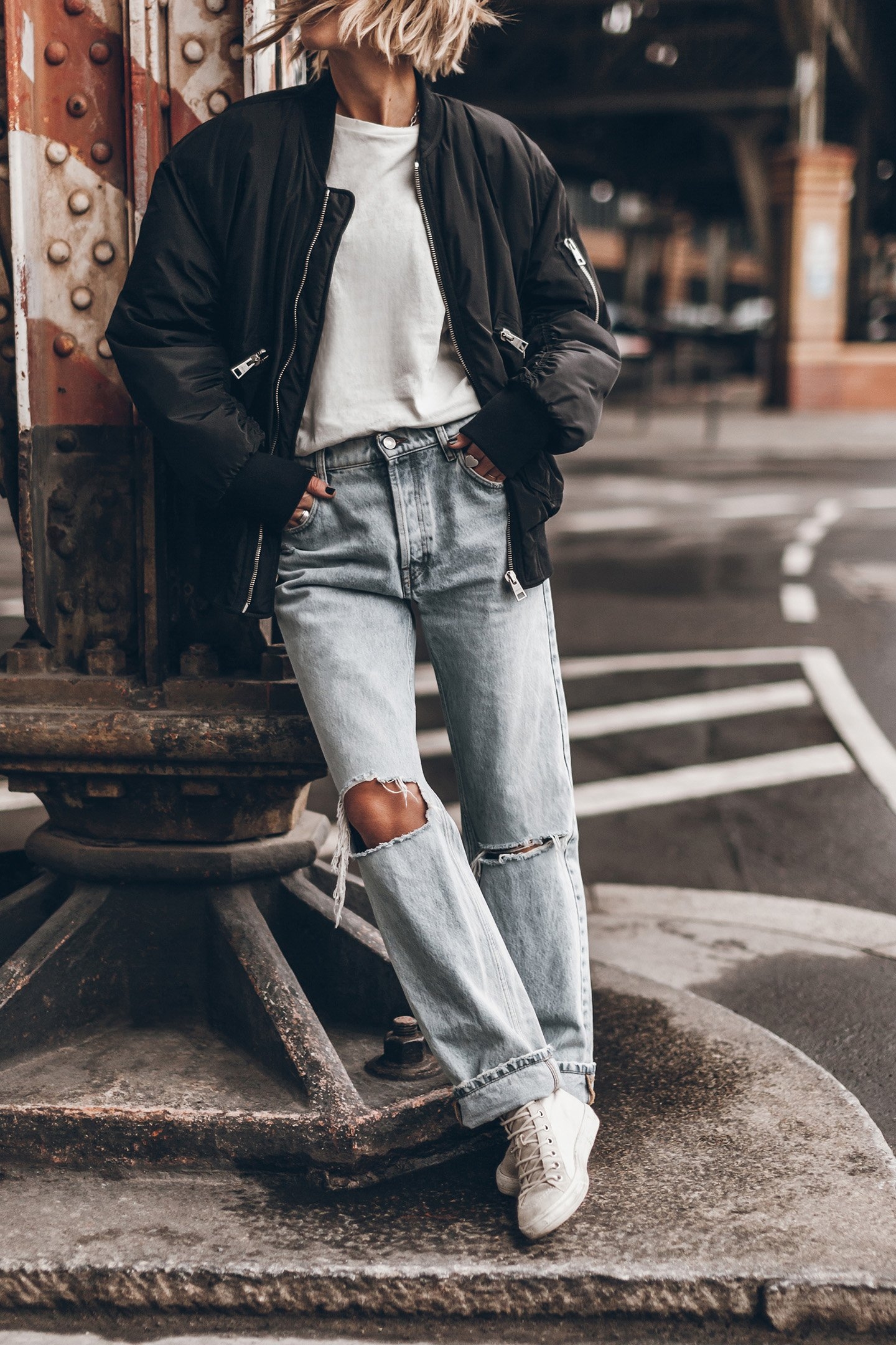 THE BLACK BOMBER JACKET 1