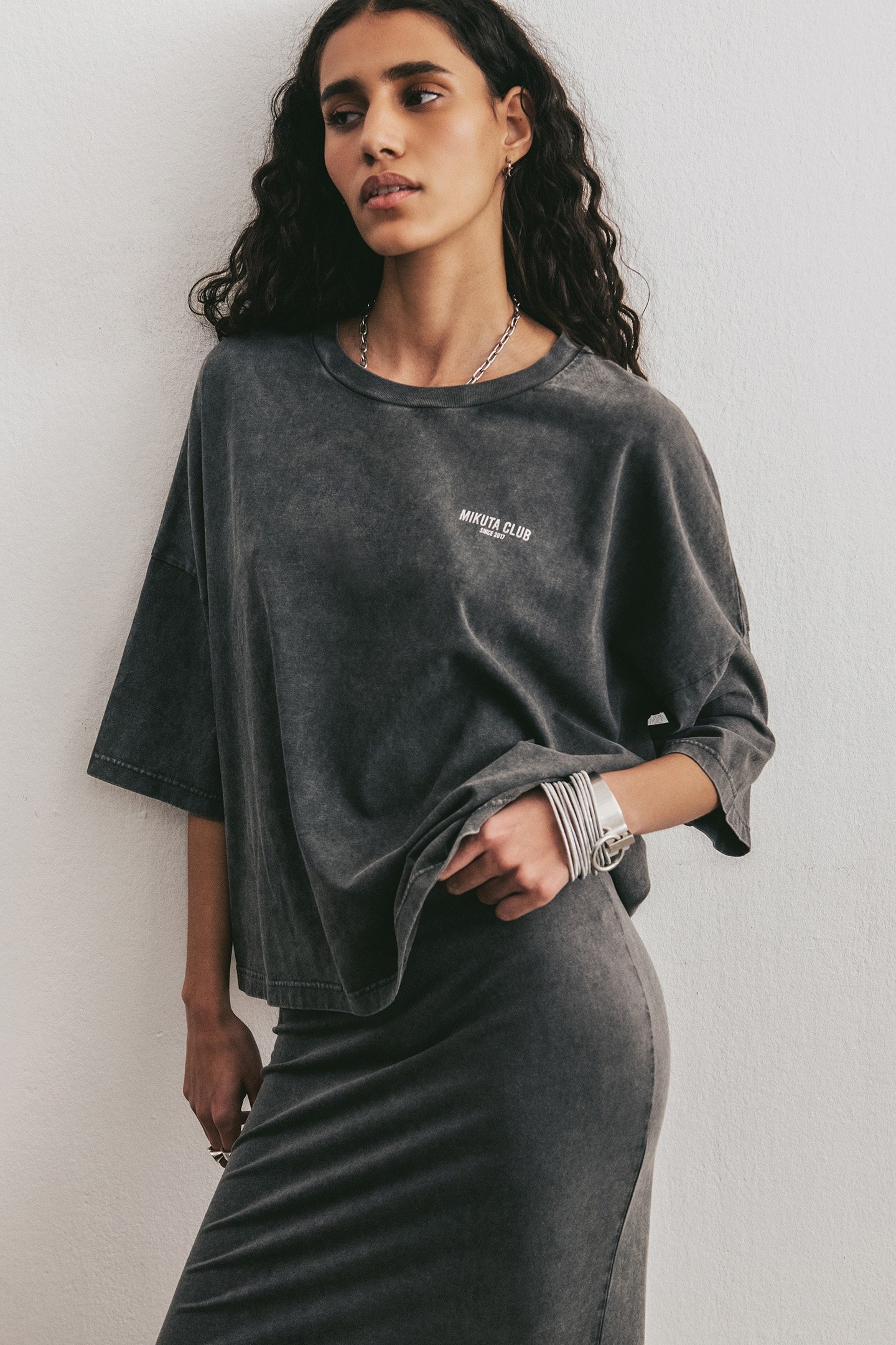 THE DARK FADED MIKUTA CLUB LOOSE COTTON T-SHIRT 3