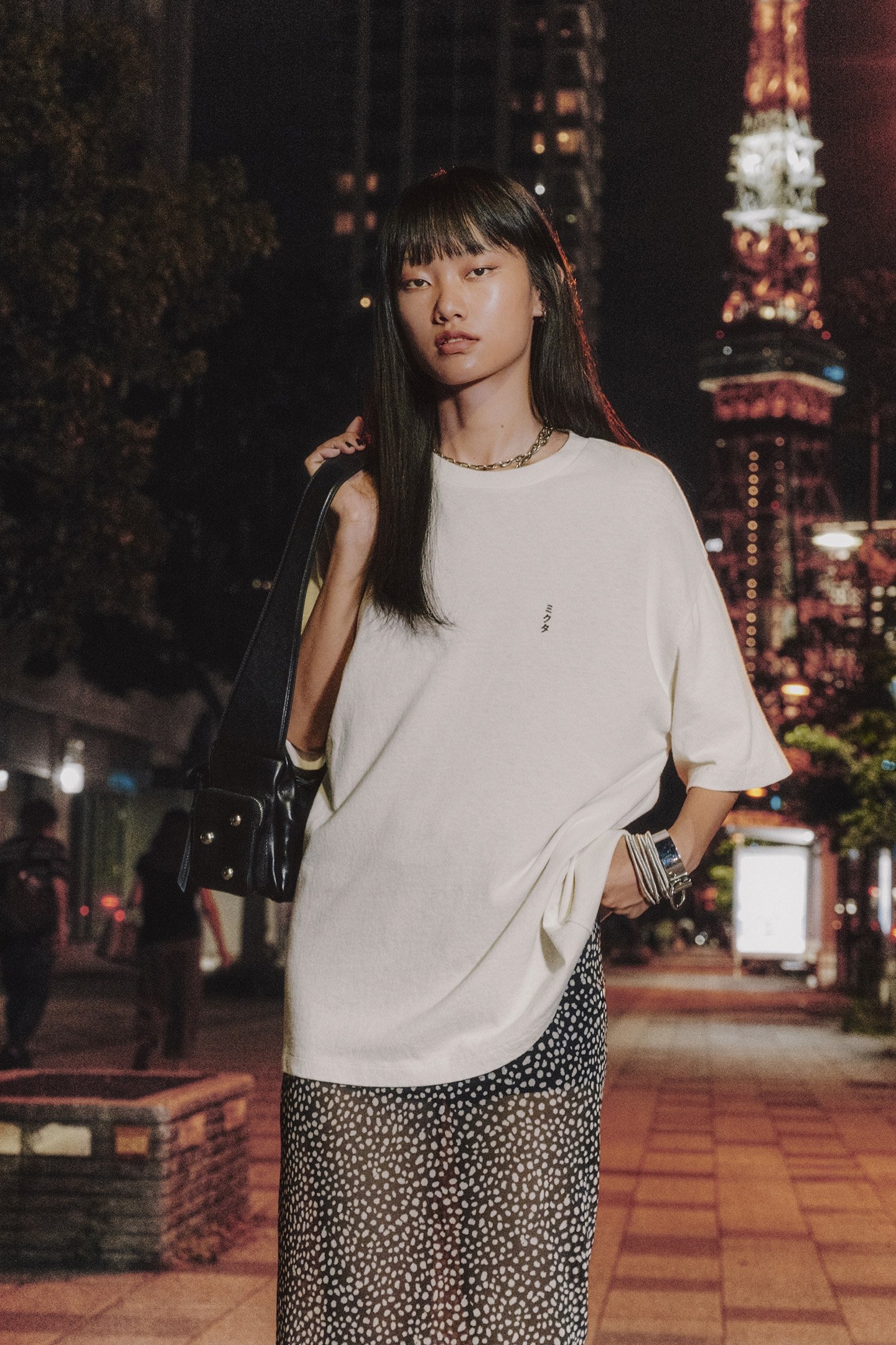 THE WHITE LOST IN LOVE UNISEX T-SHIRT 1