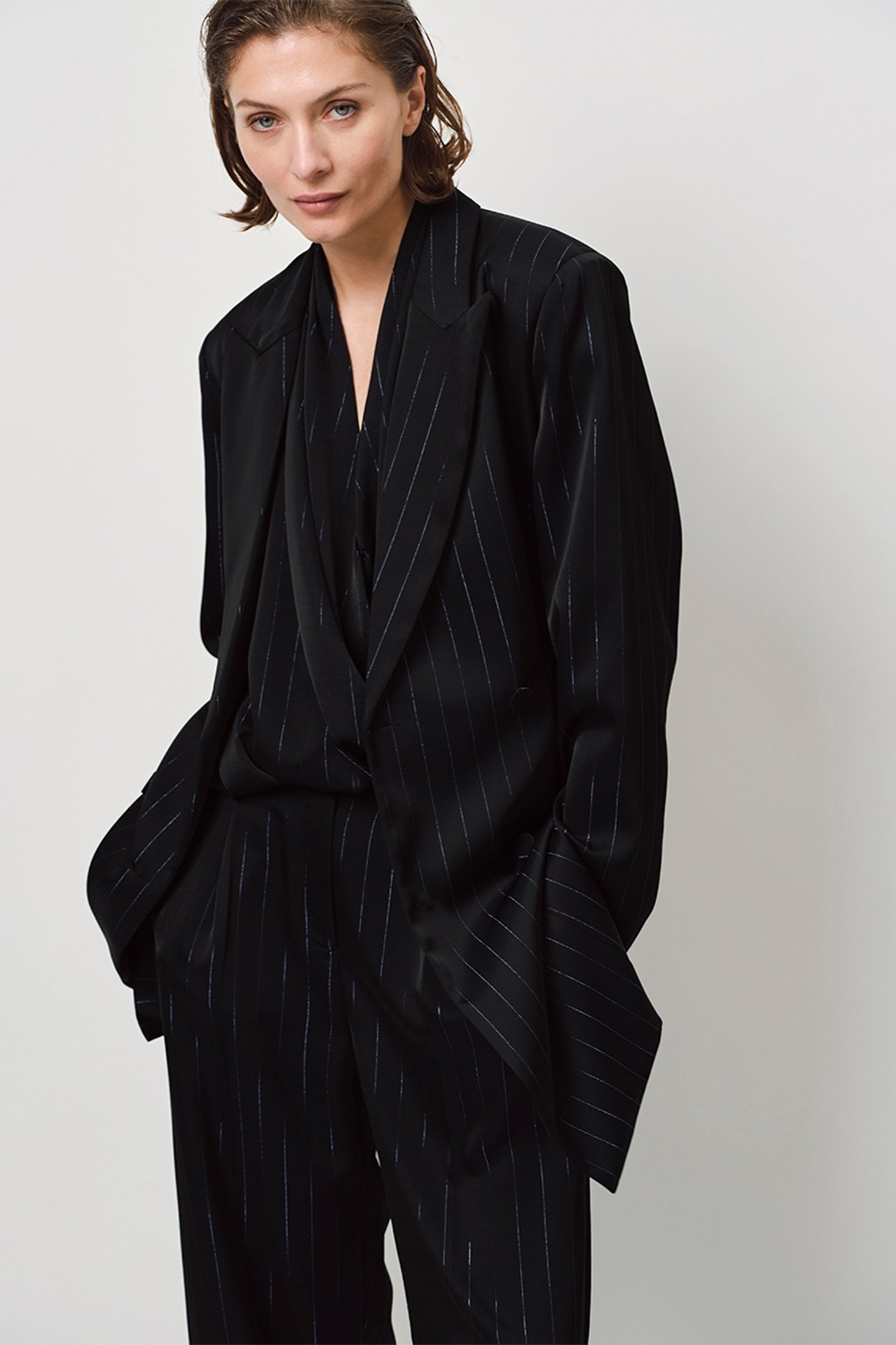 LAROD PINSTRIPE PANTS RAVEN 5