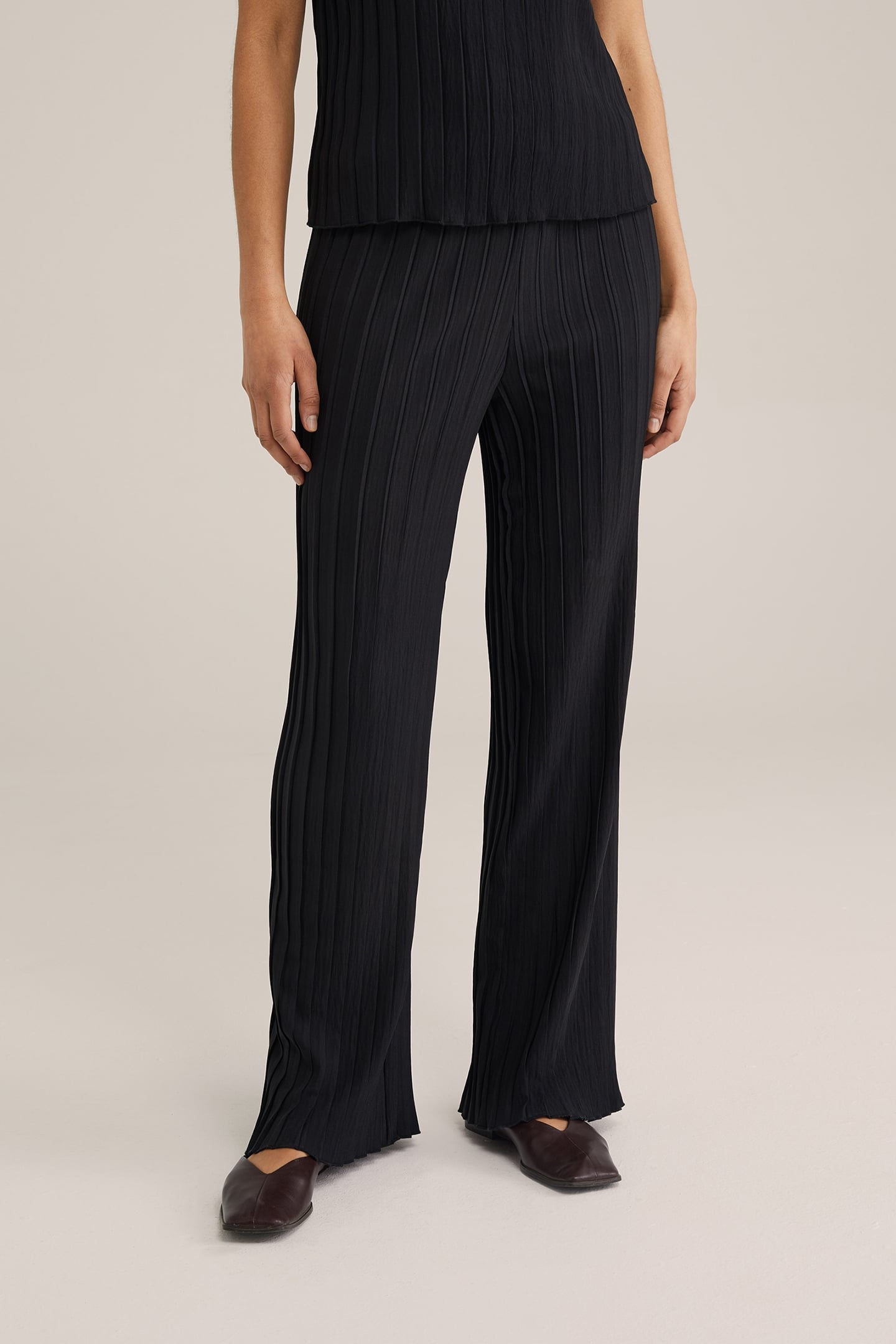 TROUSER BLACK 1