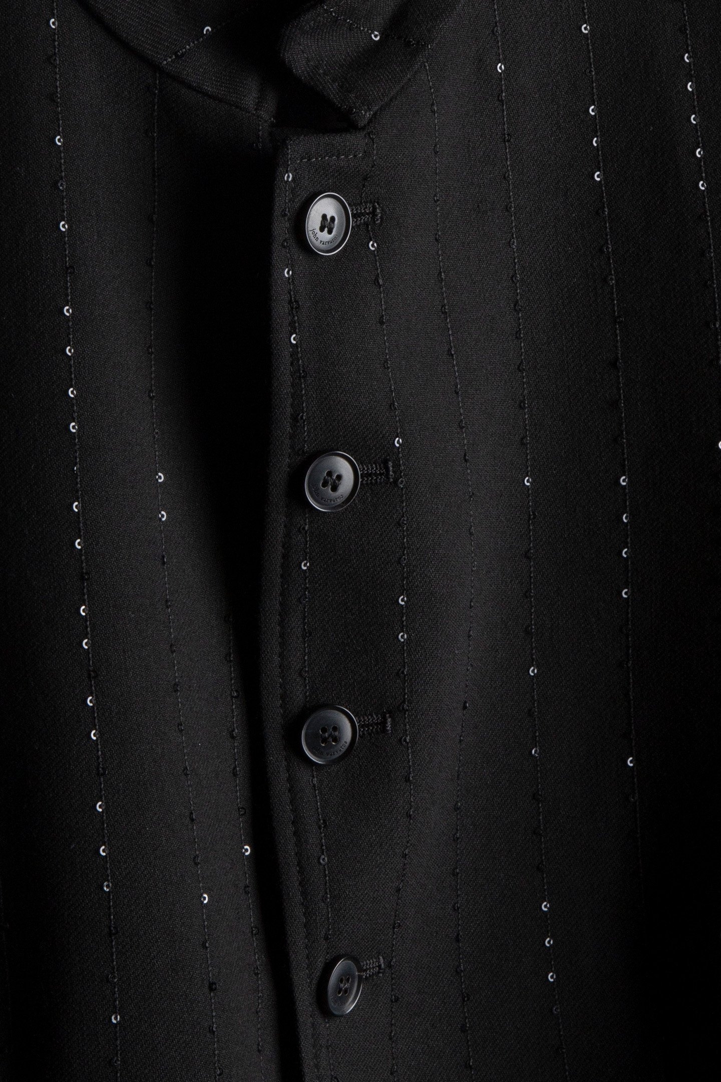 BUTTON FRONT CLOUSRE VESTWITH STAND UP C BLACK 3