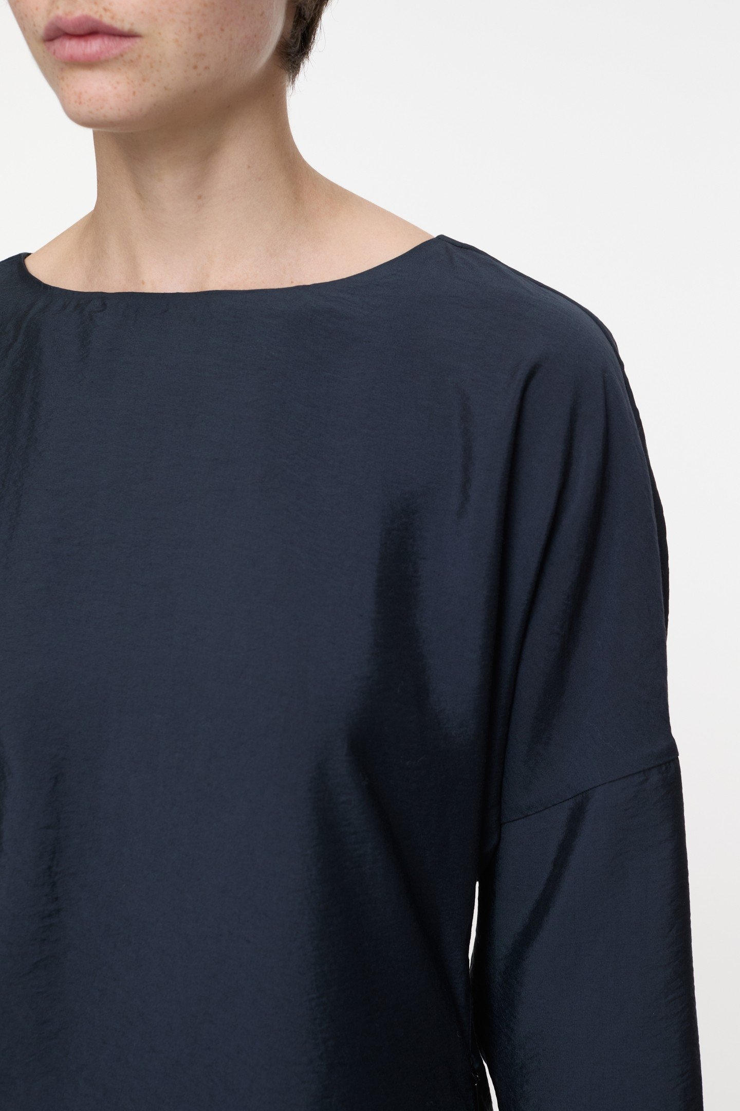 DRAPED DRESS BLACK 3