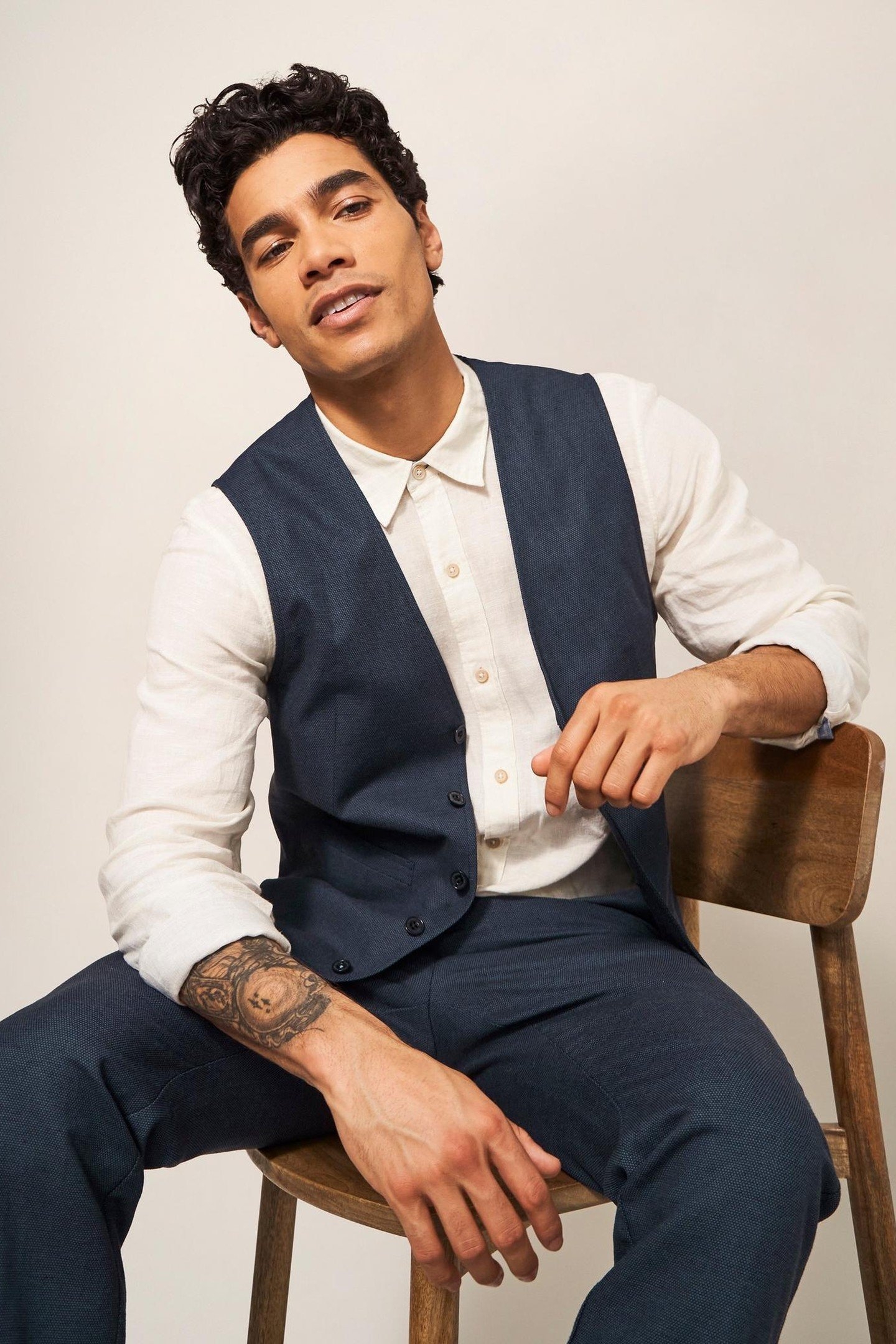 ABBOTT LINEN WAISTCOAT FRENCH NAVY 1