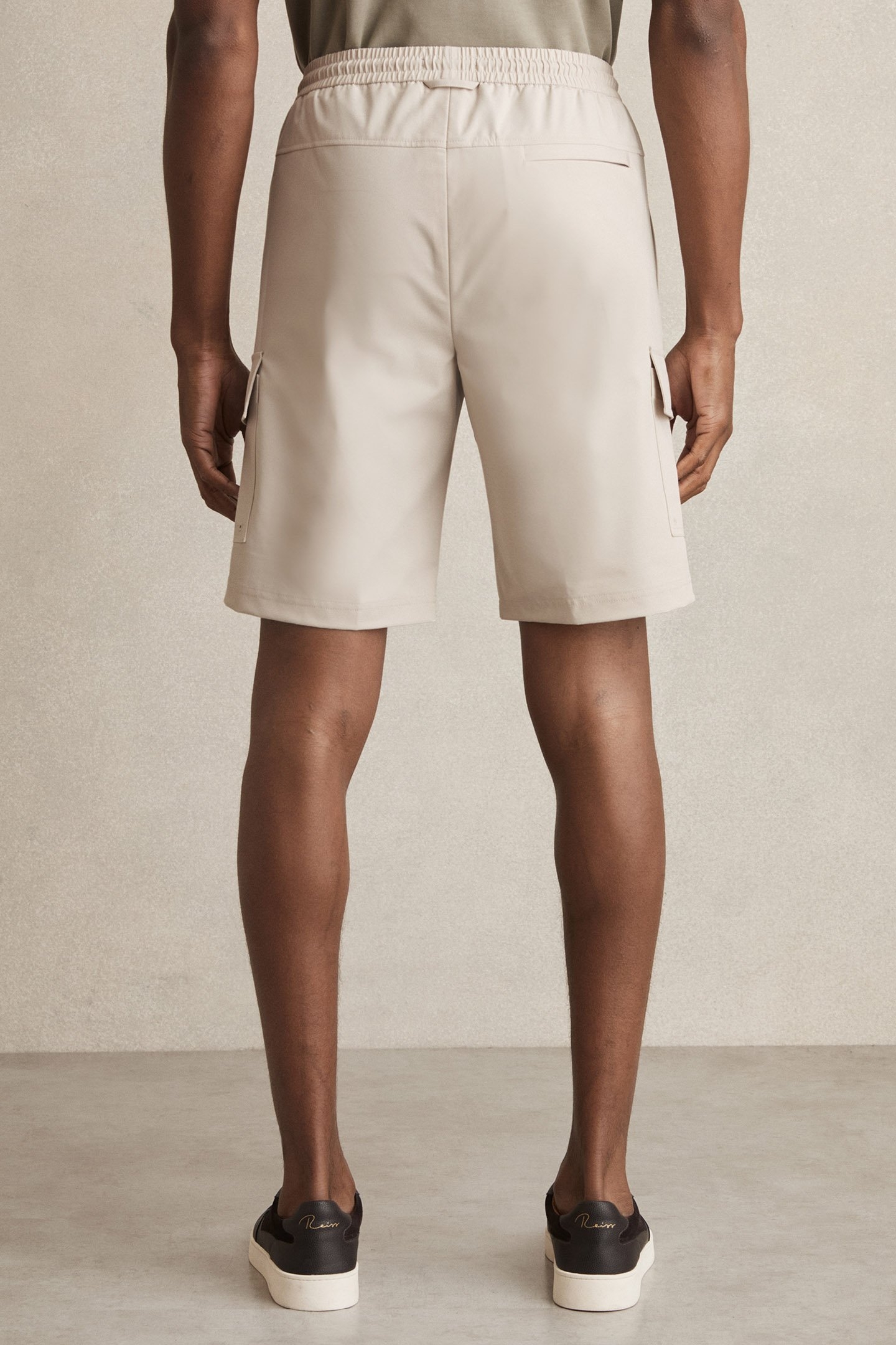 RELAXED DRAWSTRING TECHINCAL CARGO SHORT STONE 2
