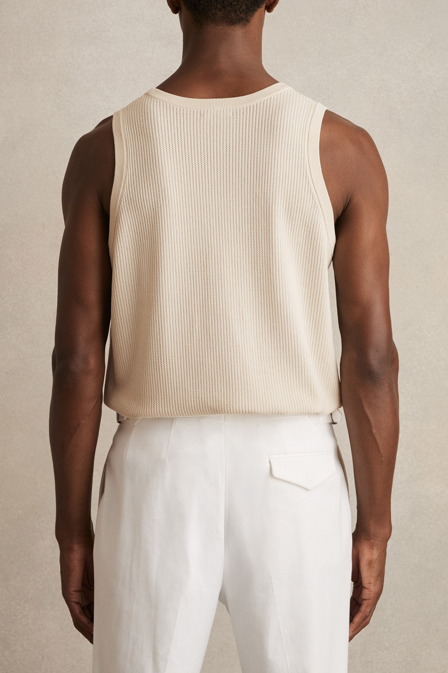 SLEEVELESS TEXTURED VEST OFF WHITE 2