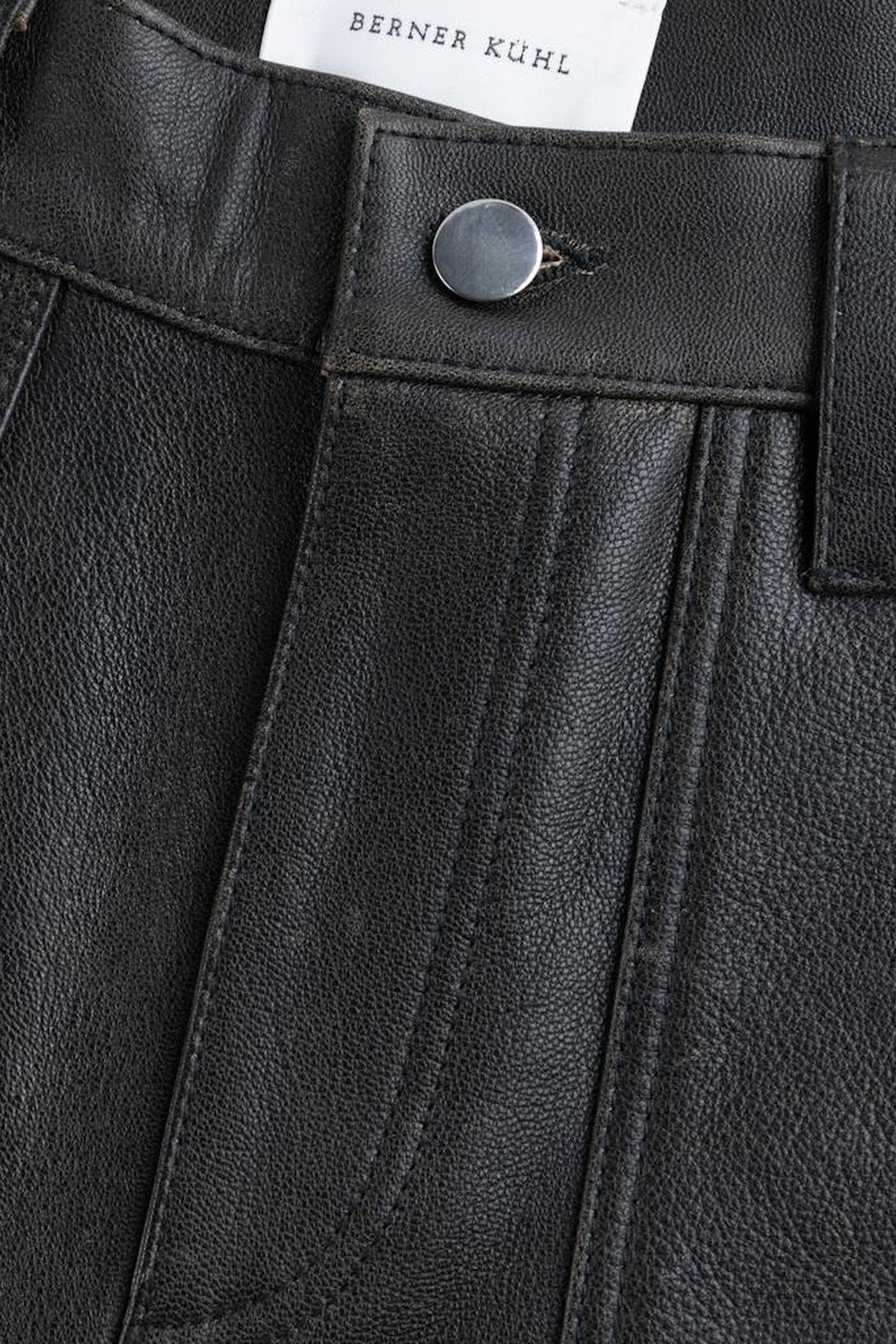 BERNER KÜHL – WORK SHORTS DISTRESS LEATHER BLACK 3