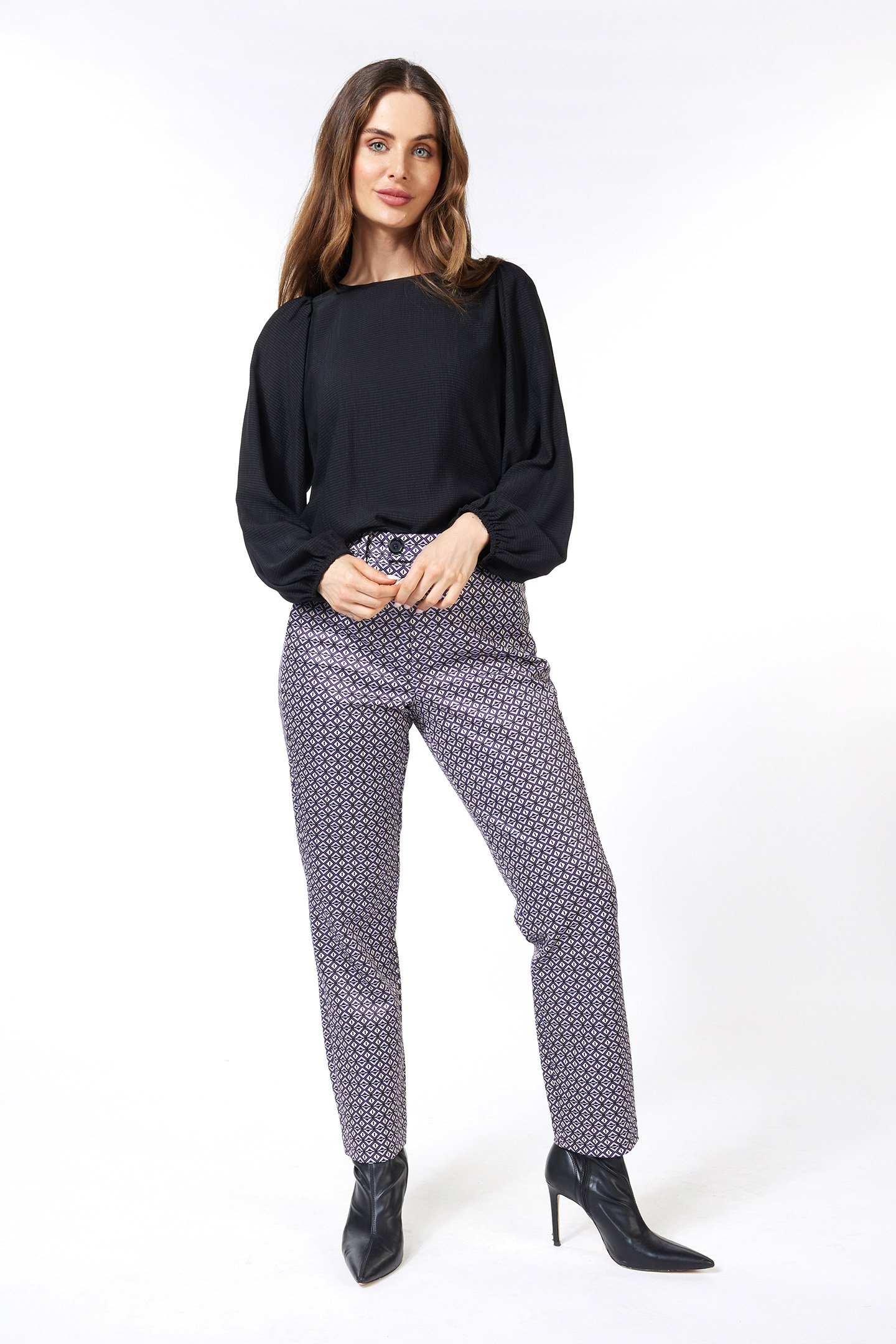 TROUSERS CHINO GRAPHIC EARTH PRINT 2