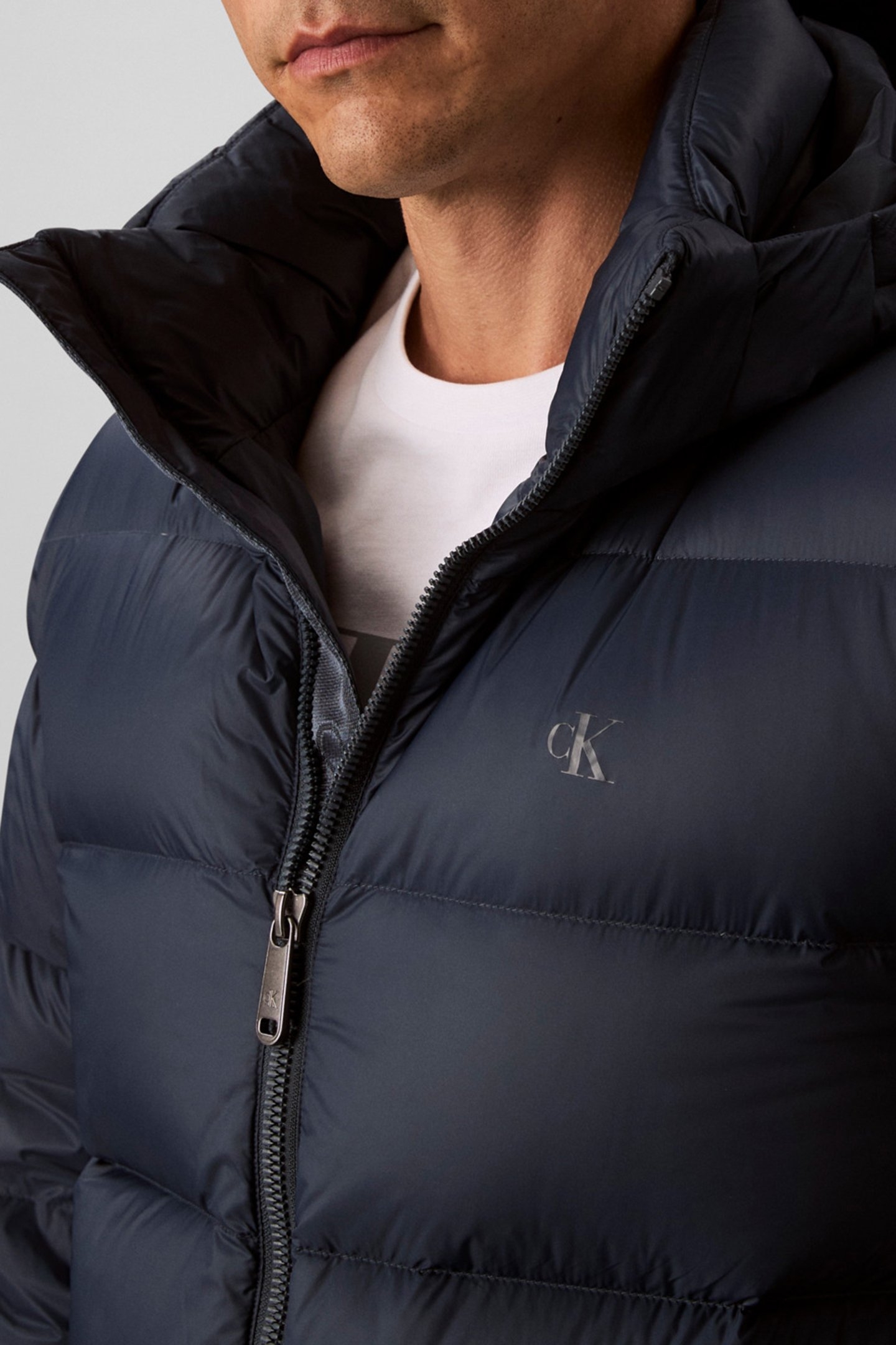 LONGSLEEVE NYLON ZIP OFF HOODIE INK 5