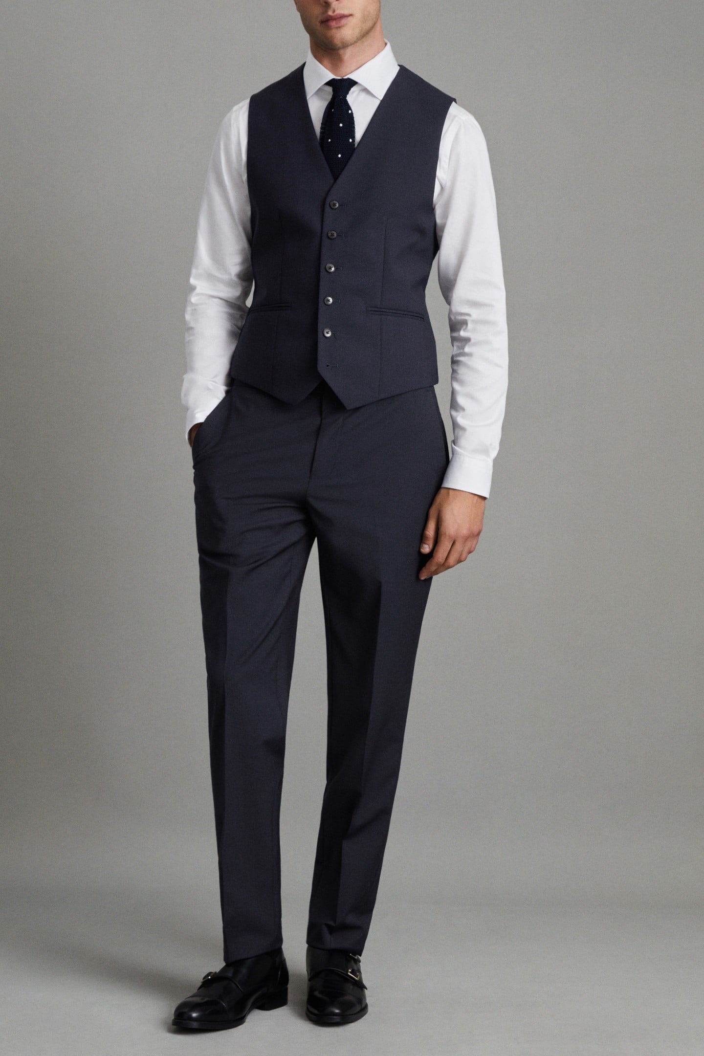 TRAVEL PLAIN WEAVE MODERN WAISTCOAT NAVY 2