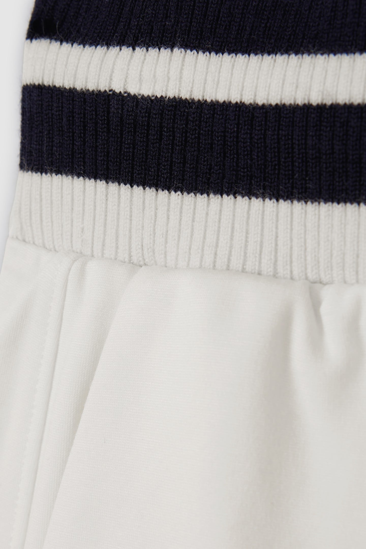 STRIPE SHORT NAVY/IVORY 6