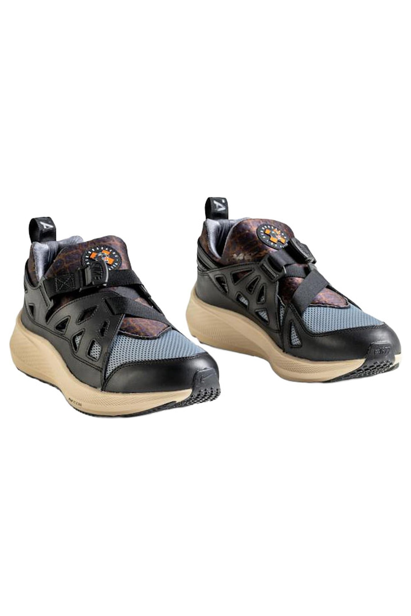 NIKE X PATTA – AIR HUARACHE 20Y24 BLACK/COOL GREY/SANDDRIFT 2