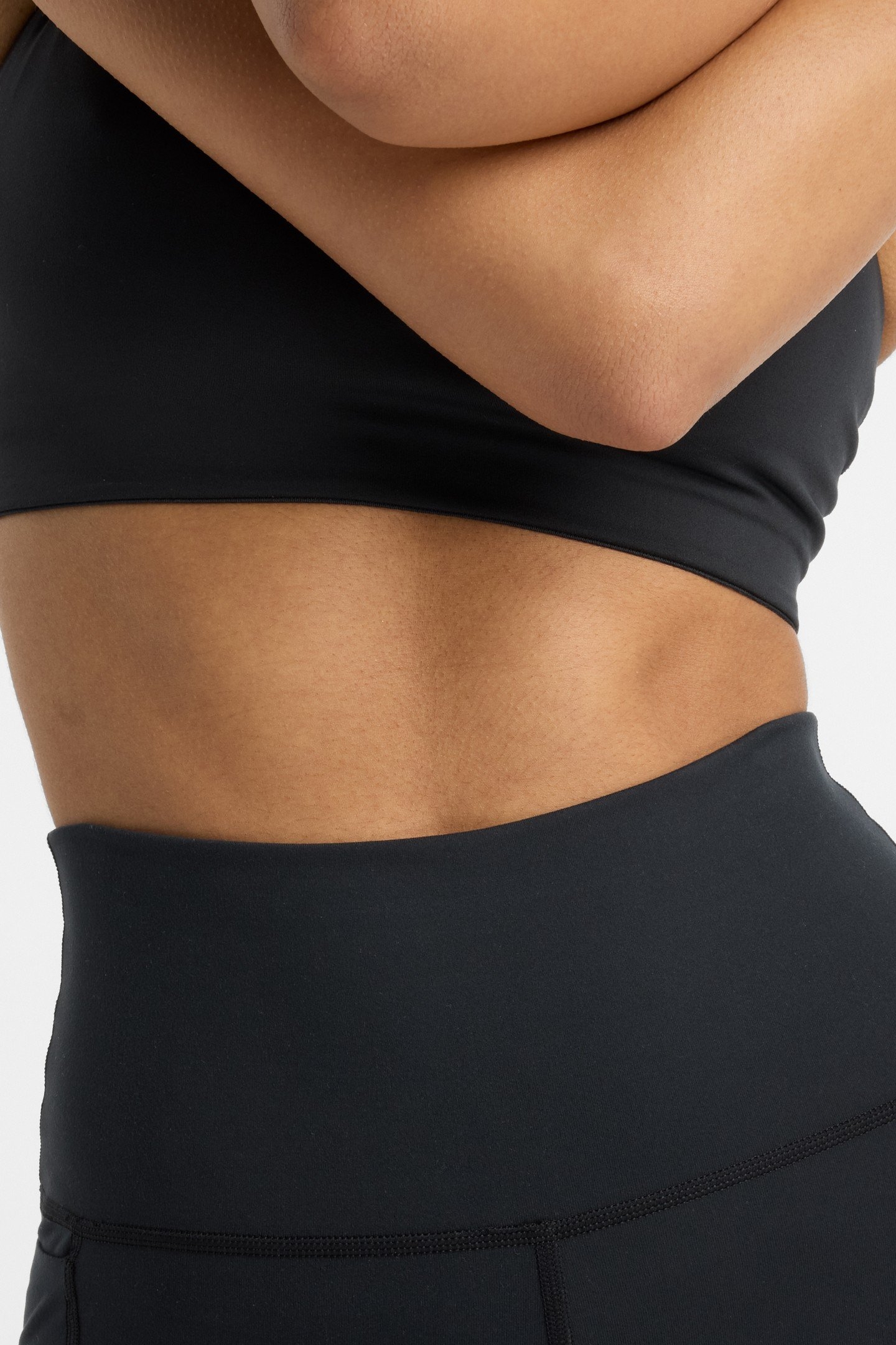 HARMONY POCKET HIGH RISE LEGGING BLACK (BK) 6