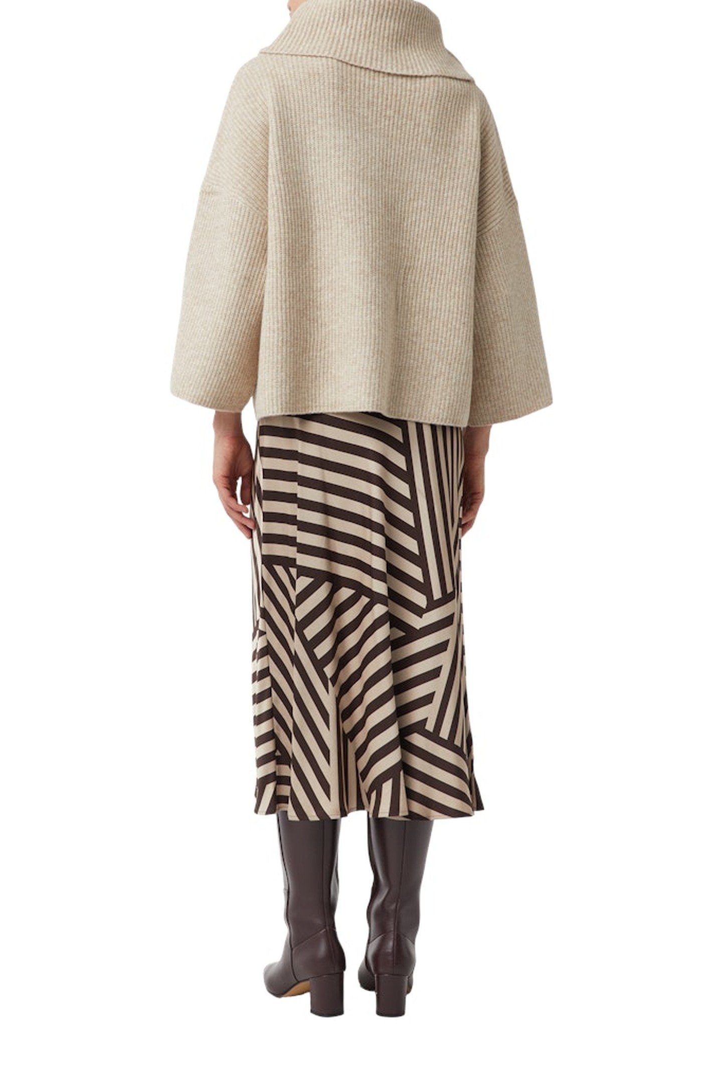 COMMA JACKET INDOOR BEIGE 3