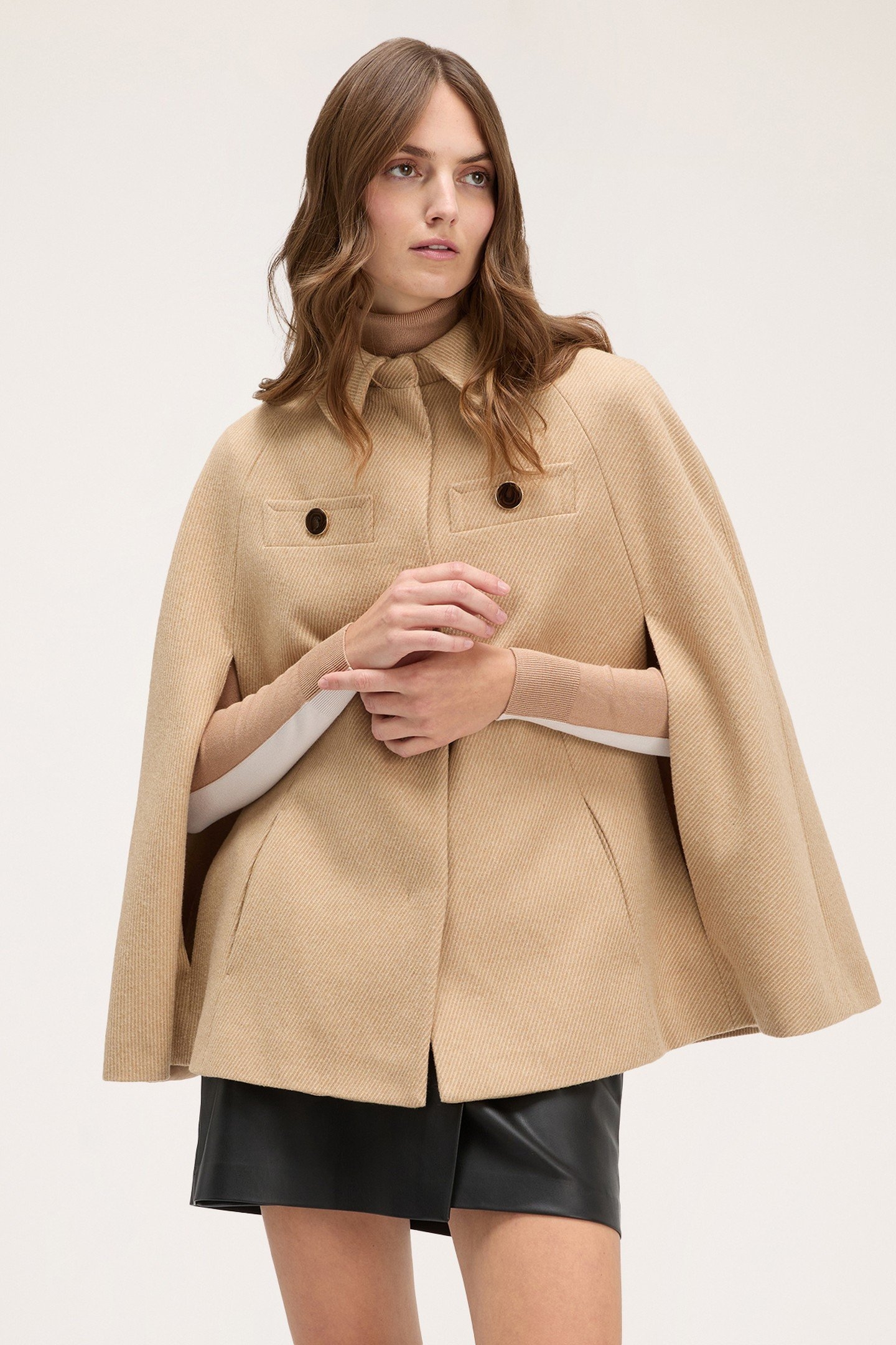 CLOTH CAPE WITH COLLAR BEIGE 1