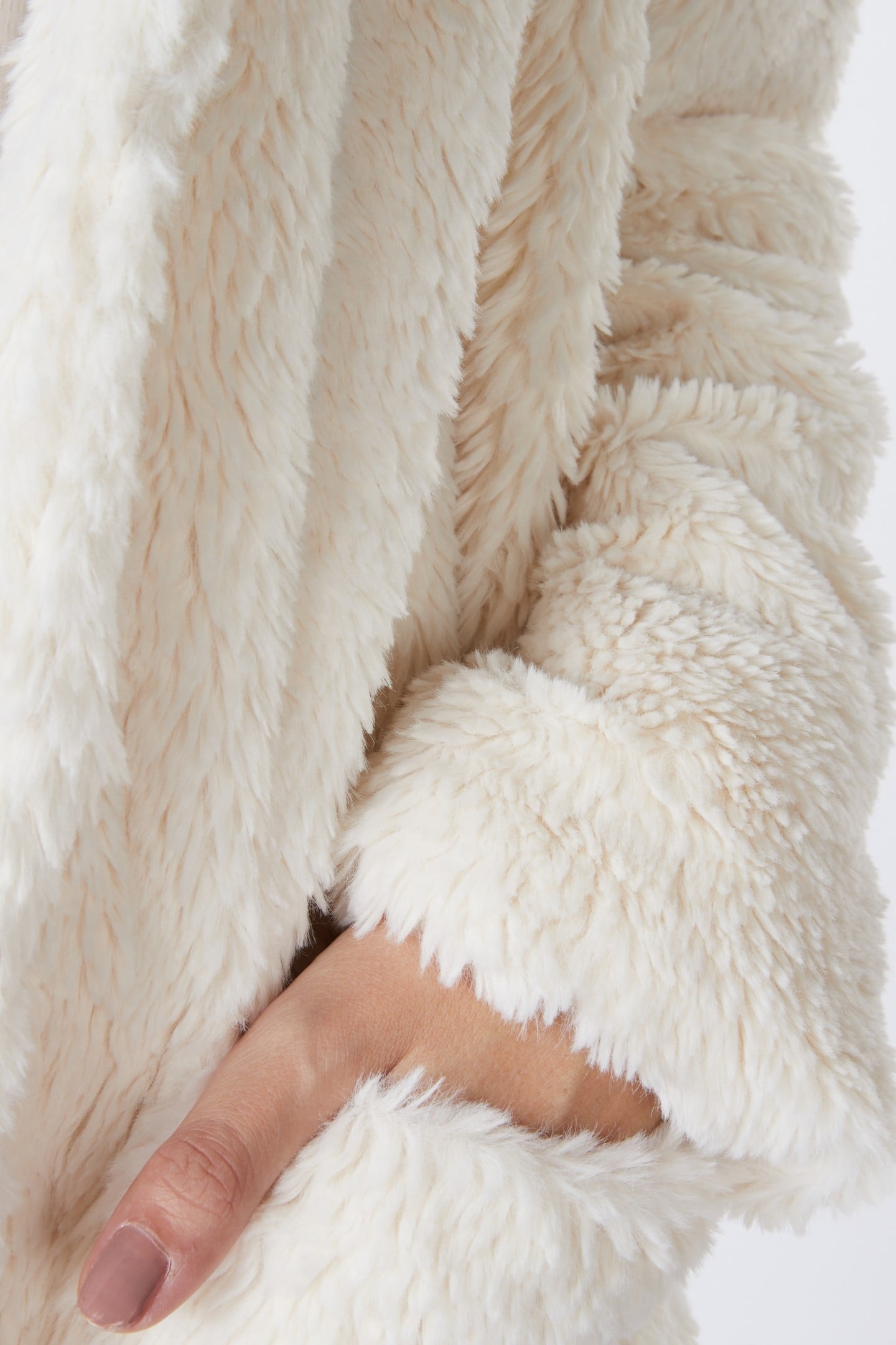 COAT LONG TEDDY OFF WHITE 5