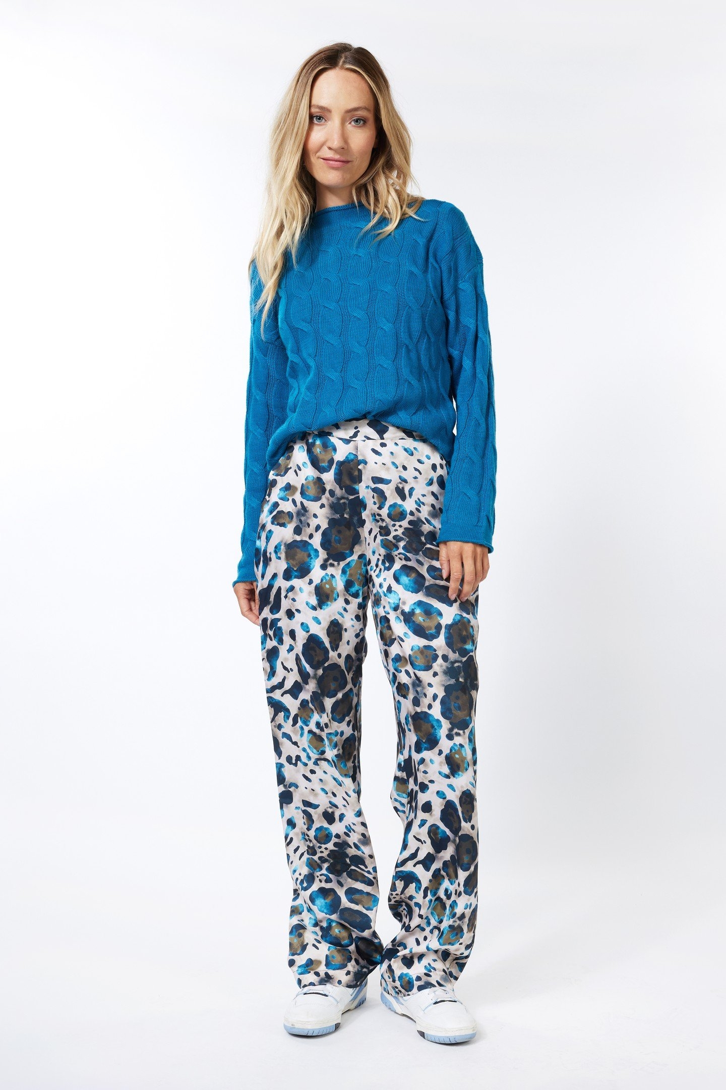 SWEATER CABLES TURTLE NECK PETROL 1