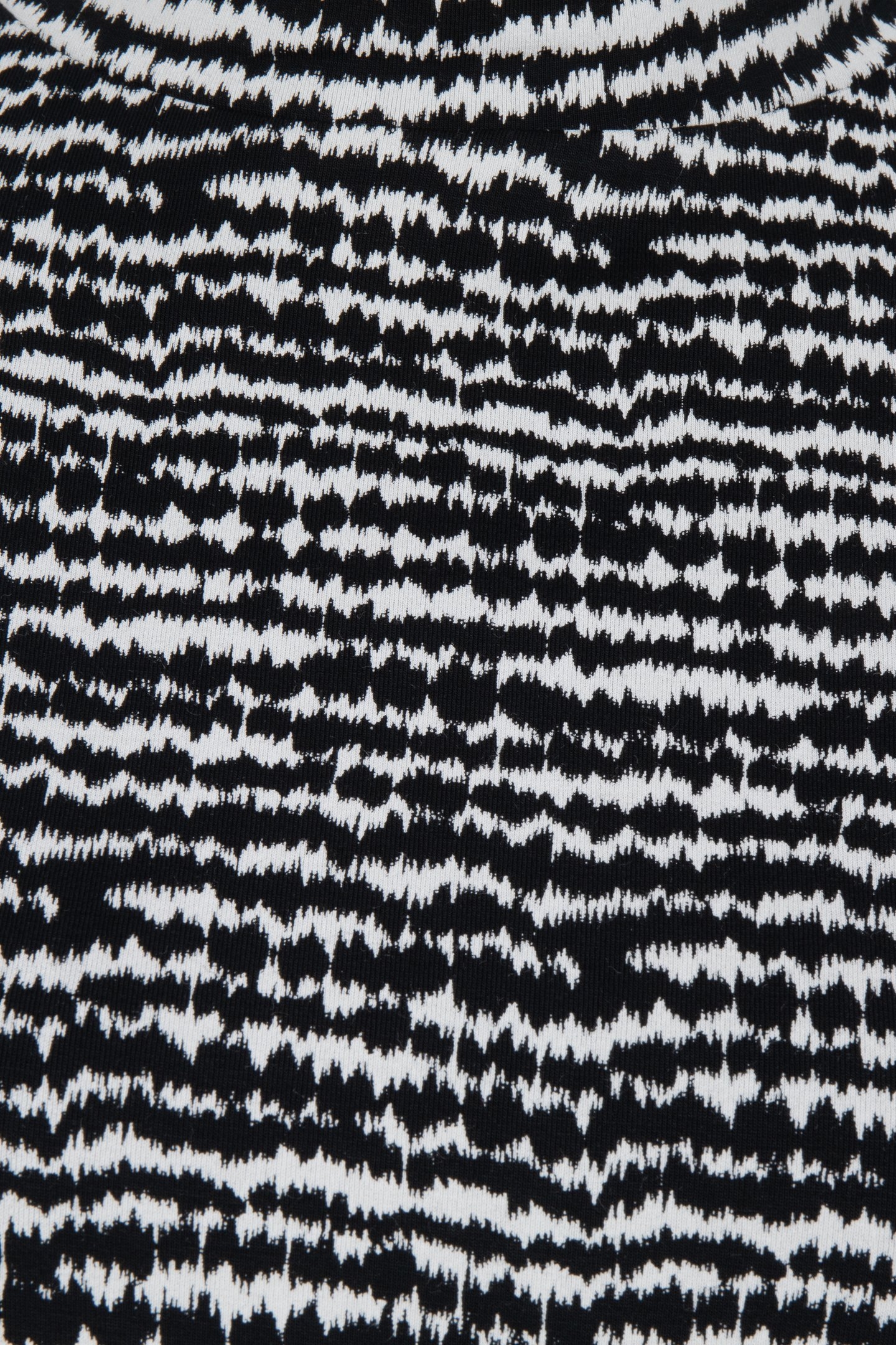 TOP GRAPHIC ILLUSION PRINT 7