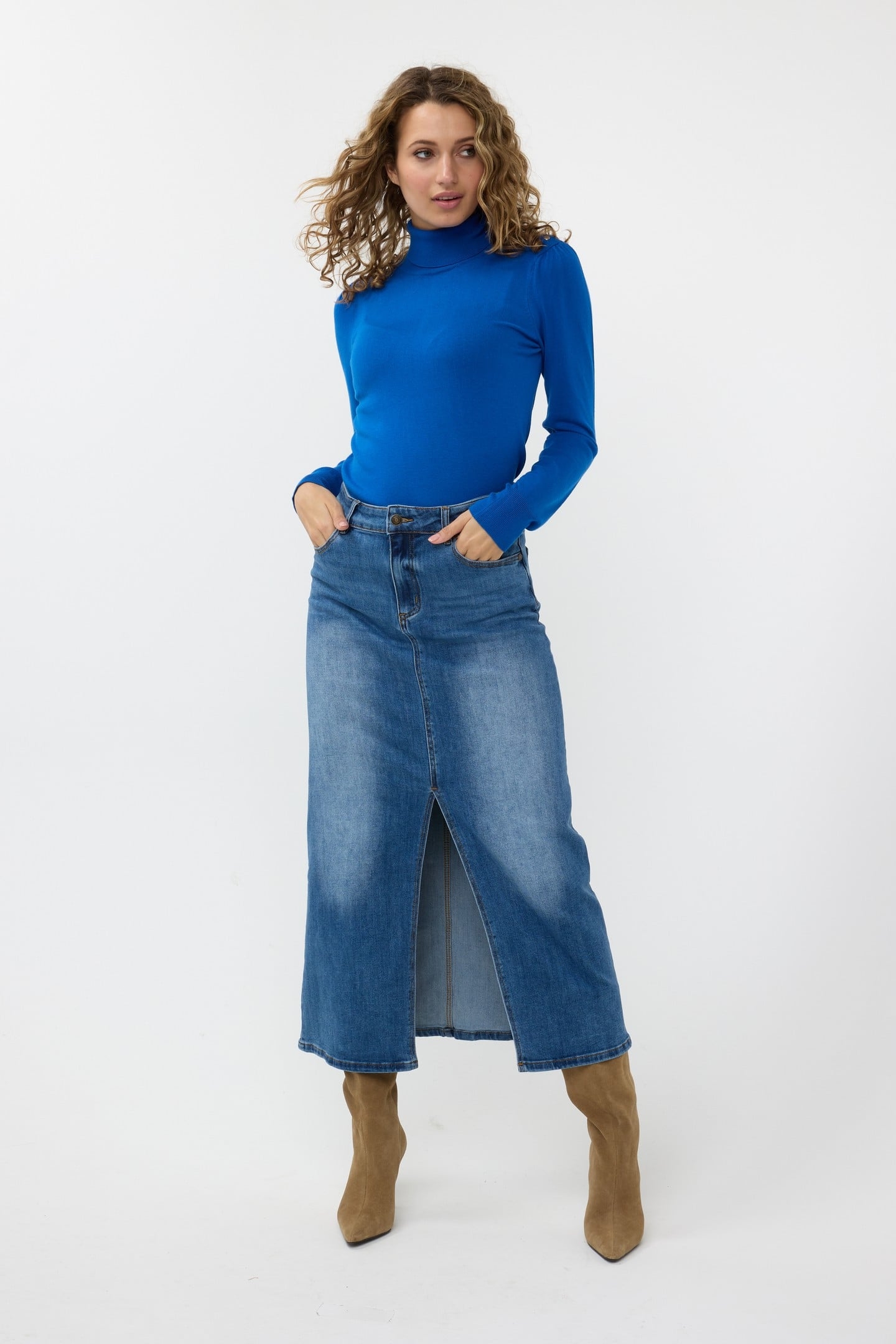 SWEATER FANCY DETAIL SHLDR BASIC KNIT BRILLIANT BLUE 2