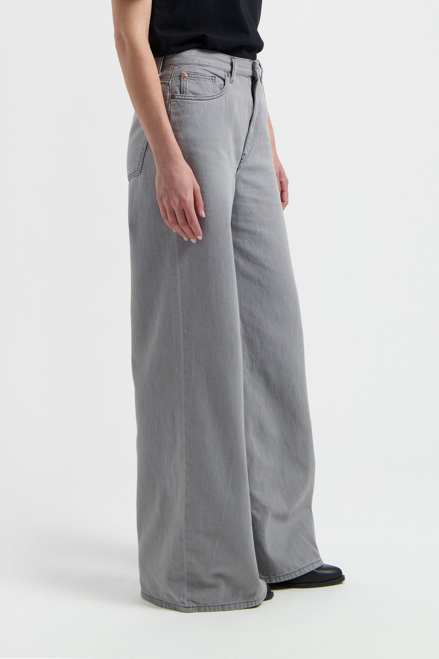 SARA HIGH LOOSE FLOW MARGE GREY 5