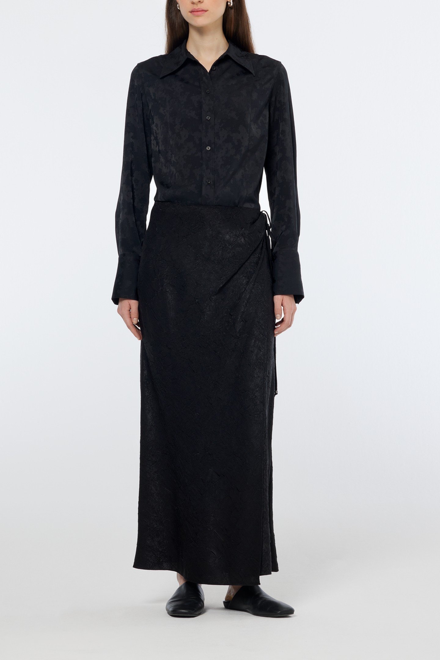 CRUSHED SATIN SKIRT BLACK 5