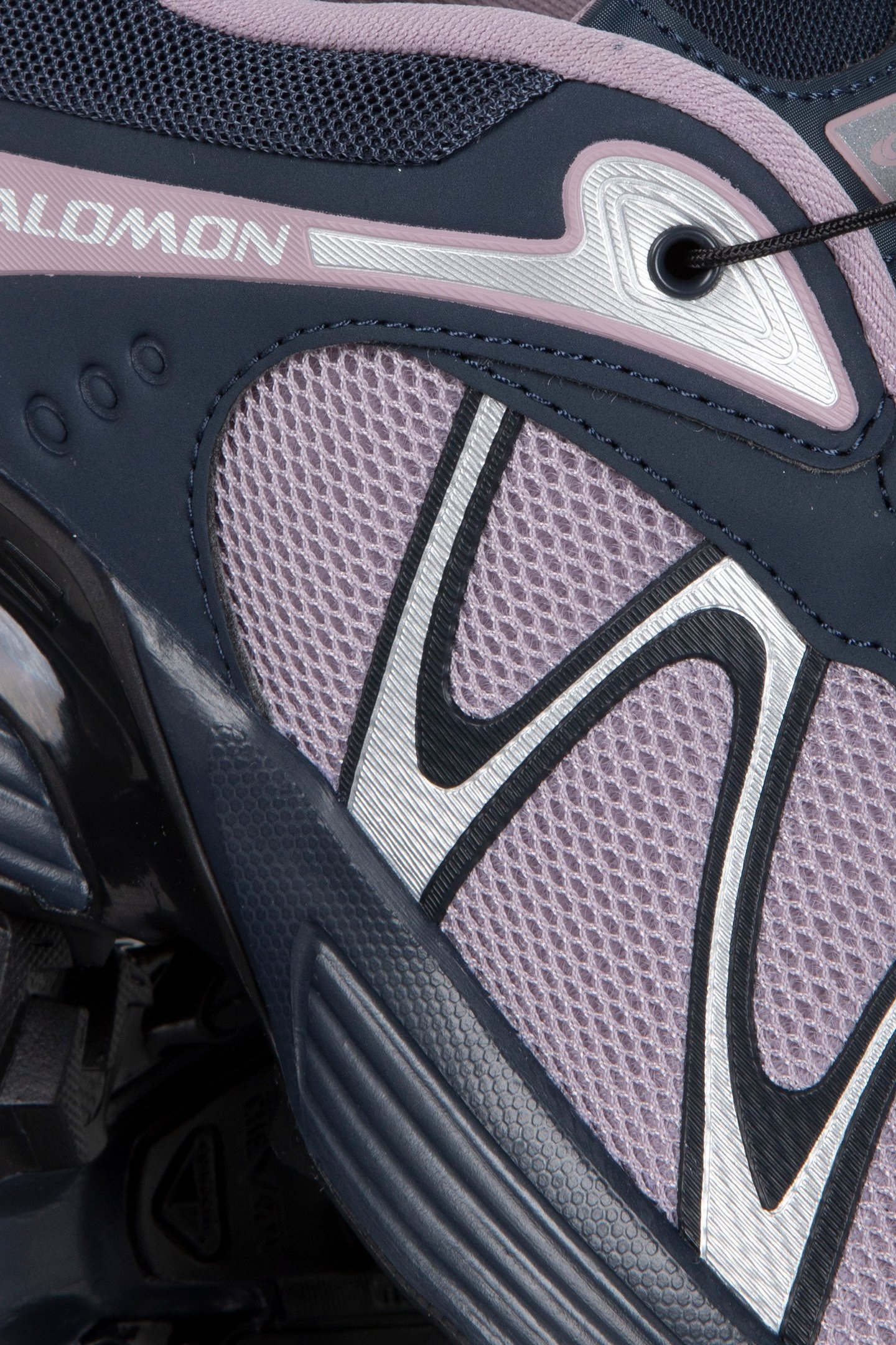 SALOMON – XT-WHISPER 4