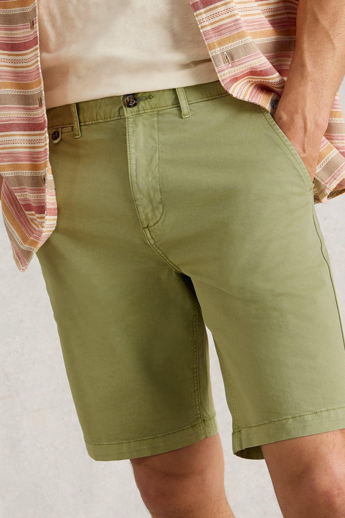 SUTTON ORGANIC CHINO SHORT LIGHT GREEN 5