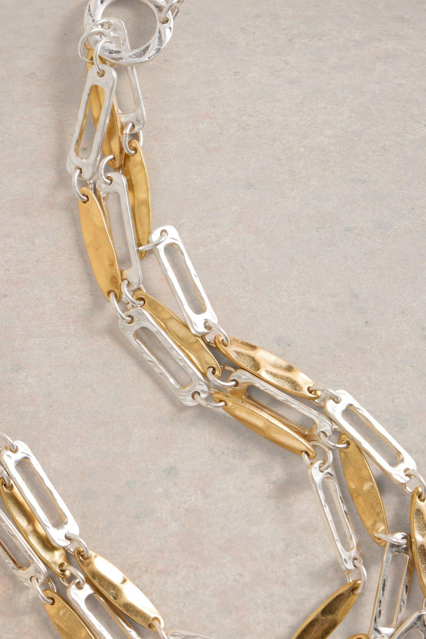 CHESTNUT MULTI LAYER NECKLACE MIXED METALLIC 2